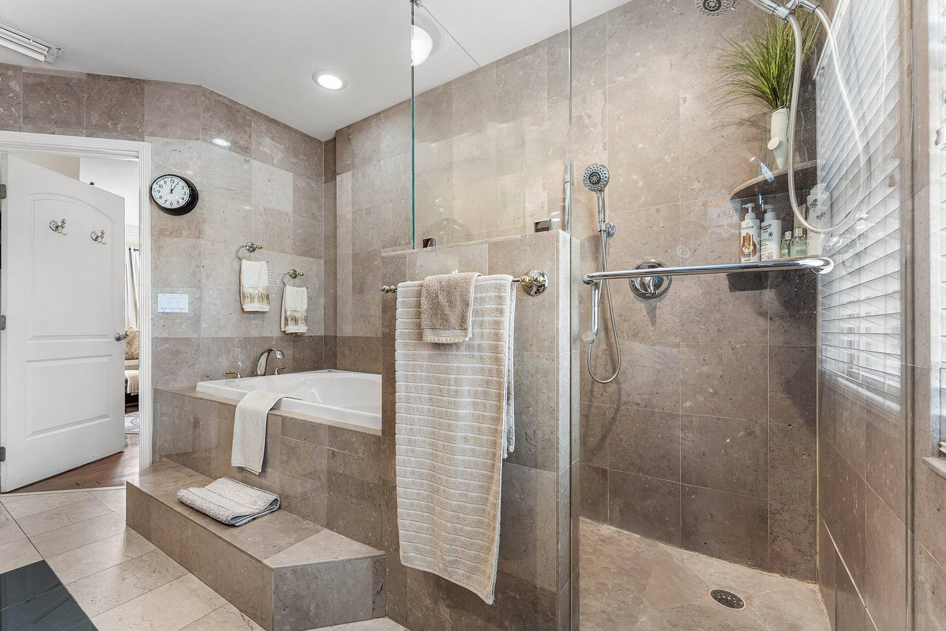 800 NE 6TH Street, #1, Fort Lauderdale, FL 33304 024-800Northeast6thStreet-FortLauderdale