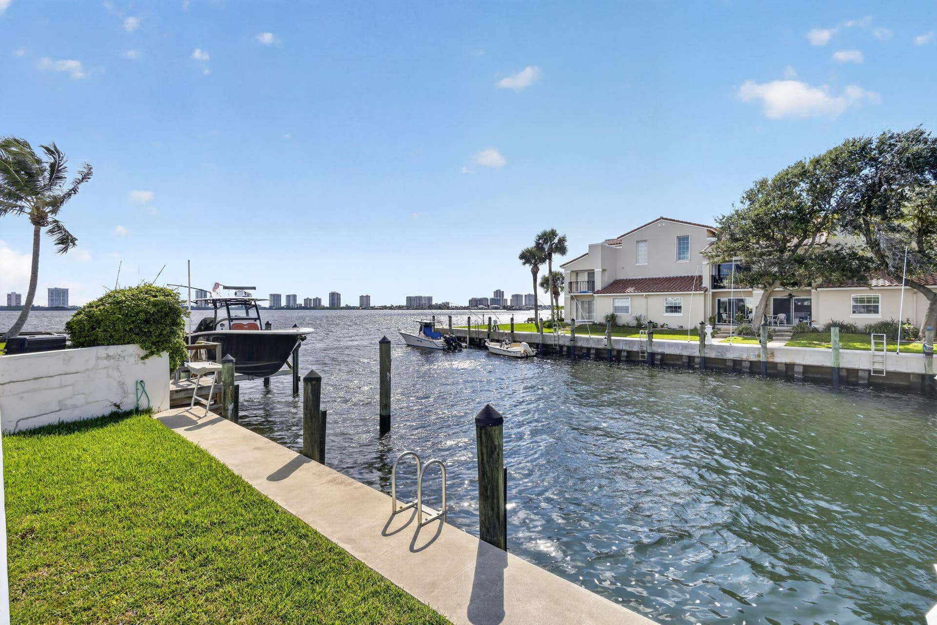 120 Lehane Terrace, #308, North Palm Beach, FL 33408 Dock & Canal View
