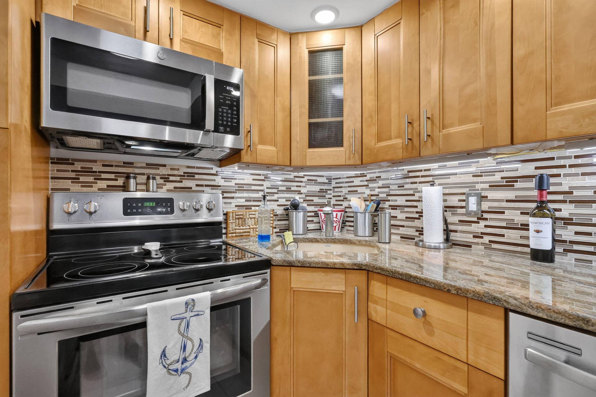 120 Lehane Terrace, #308, North Palm Beach, FL 33408 Kitchen