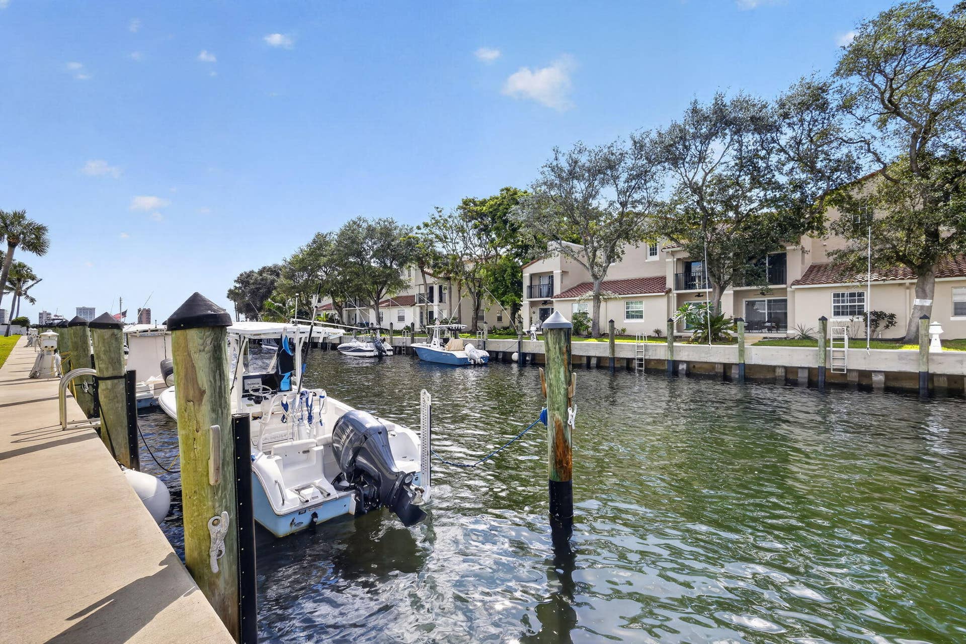120 Lehane Terrace, #308, North Palm Beach, FL 33408 Docks & Canal View