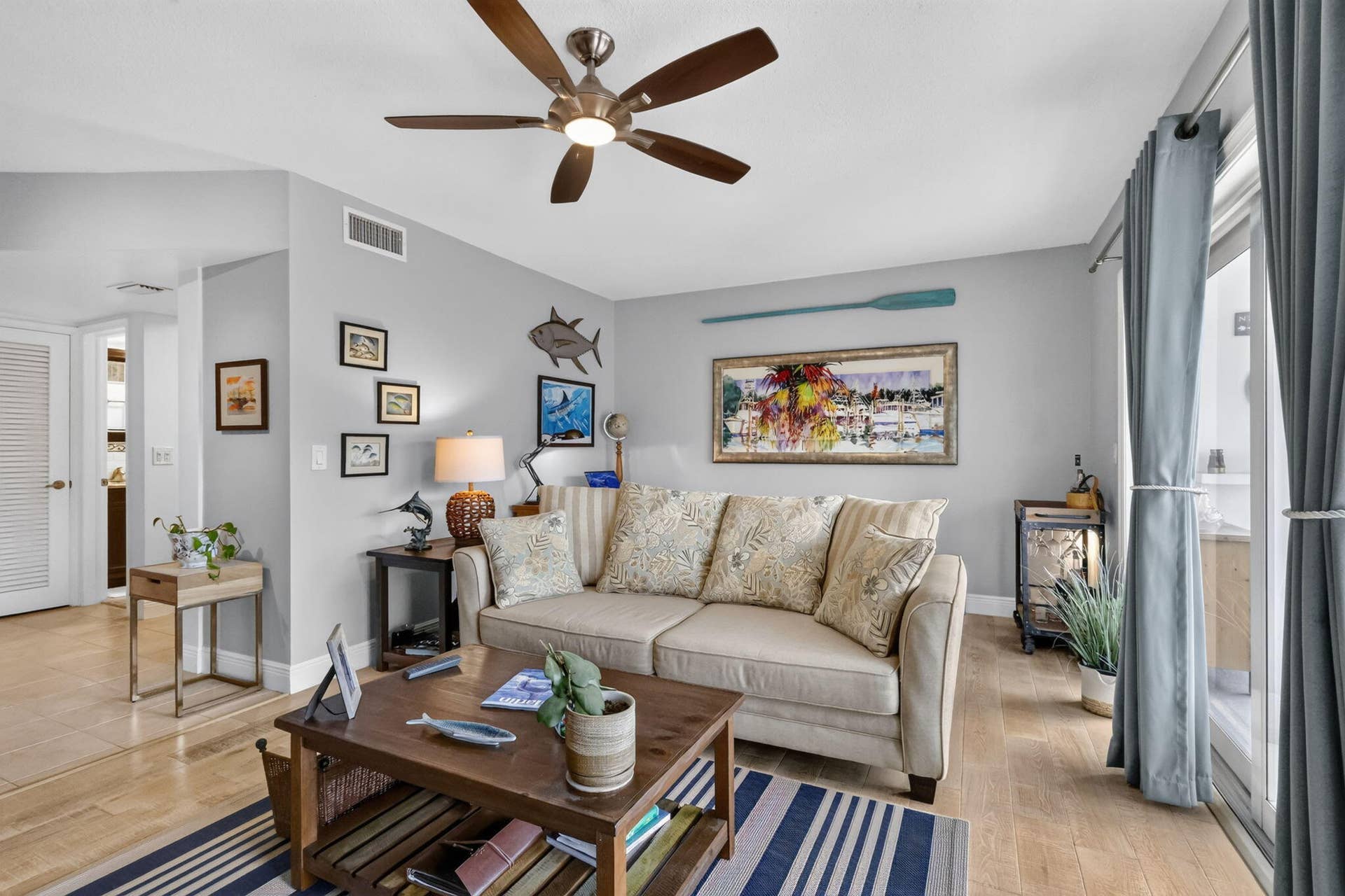 120 Lehane Terrace, #308, North Palm Beach, FL 33408 Living Room