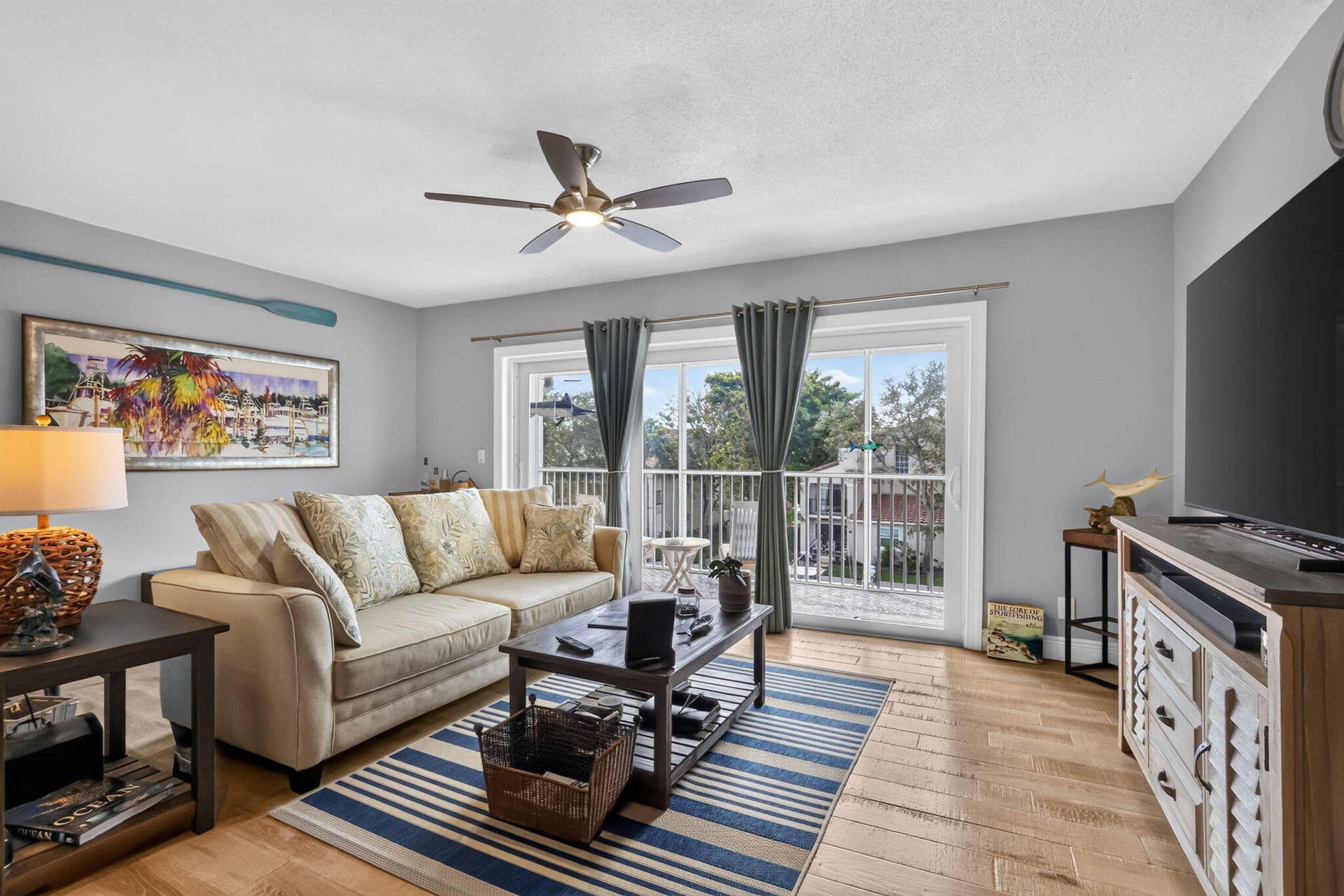 120 Lehane Terrace, #308, North Palm Beach, FL 33408 Living Room