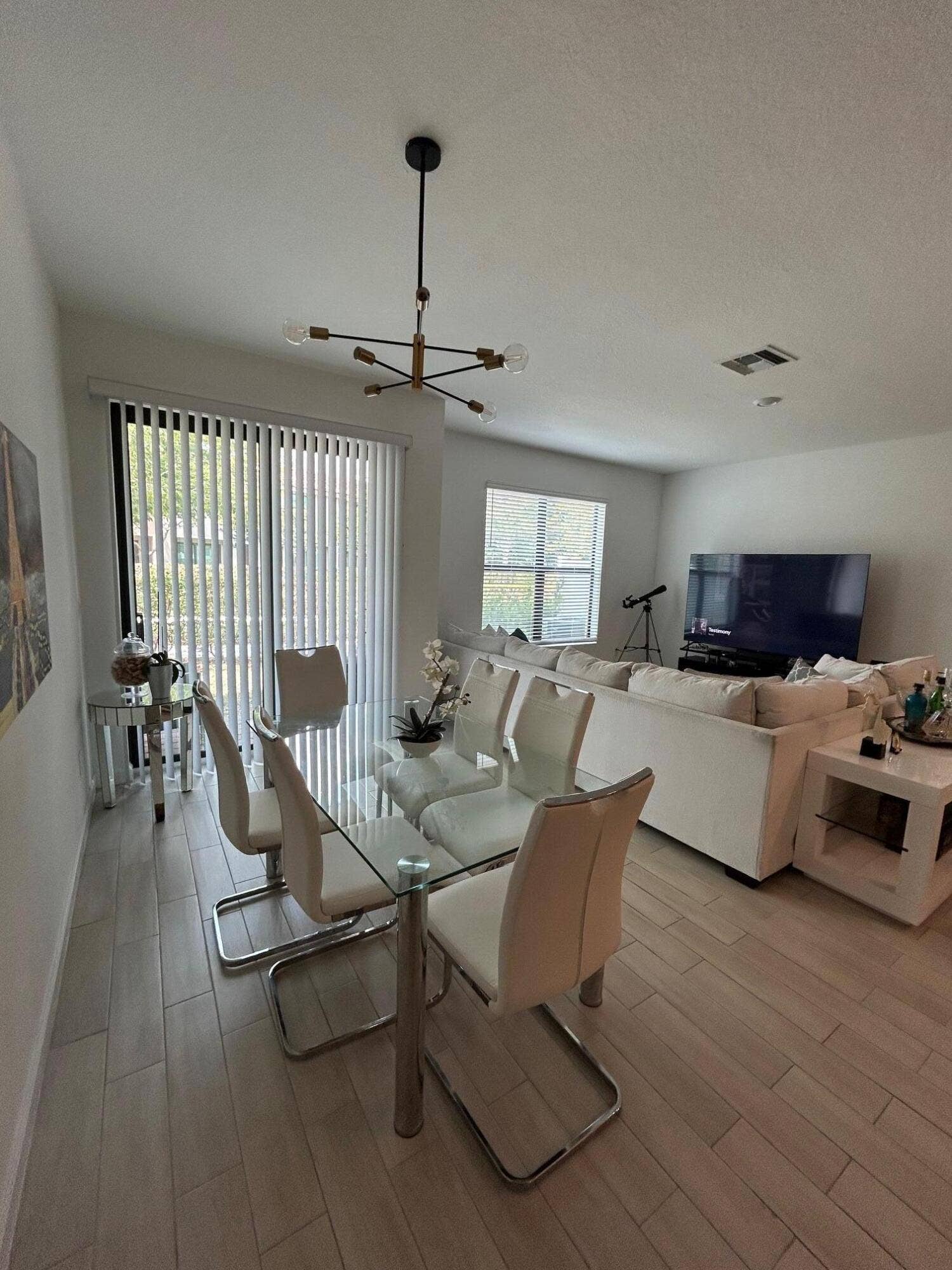 4505 Hartwell Lane, Riviera Beach, FL 33410 dining