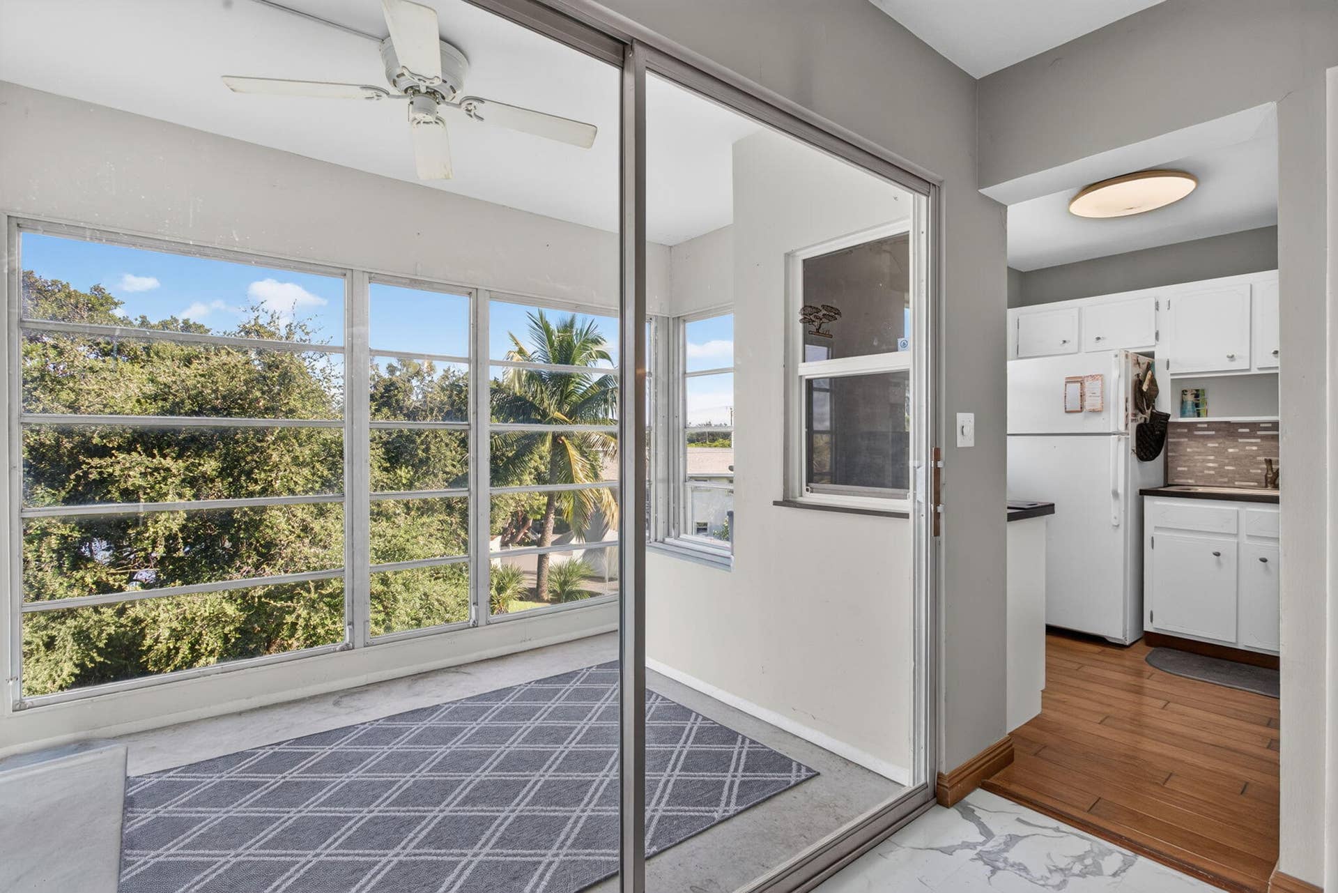 941 Crystal Lake Drive, Deerfield Beach, FL 33064 Screened in Patio