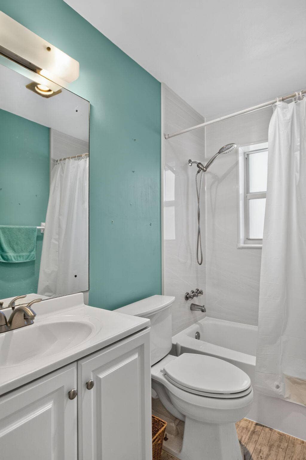 941 Crystal Lake Drive, Deerfield Beach, FL 33064 Owners Bathroom