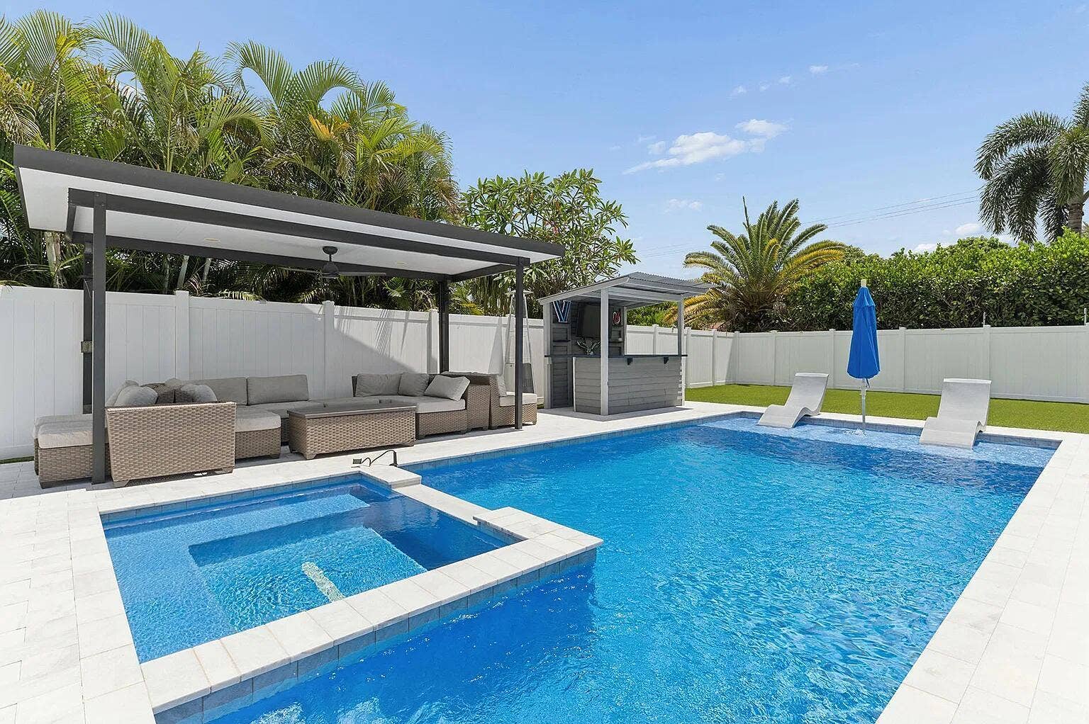 405 Chapel Hill Boulevard, Boynton Beach, FL 33435 1