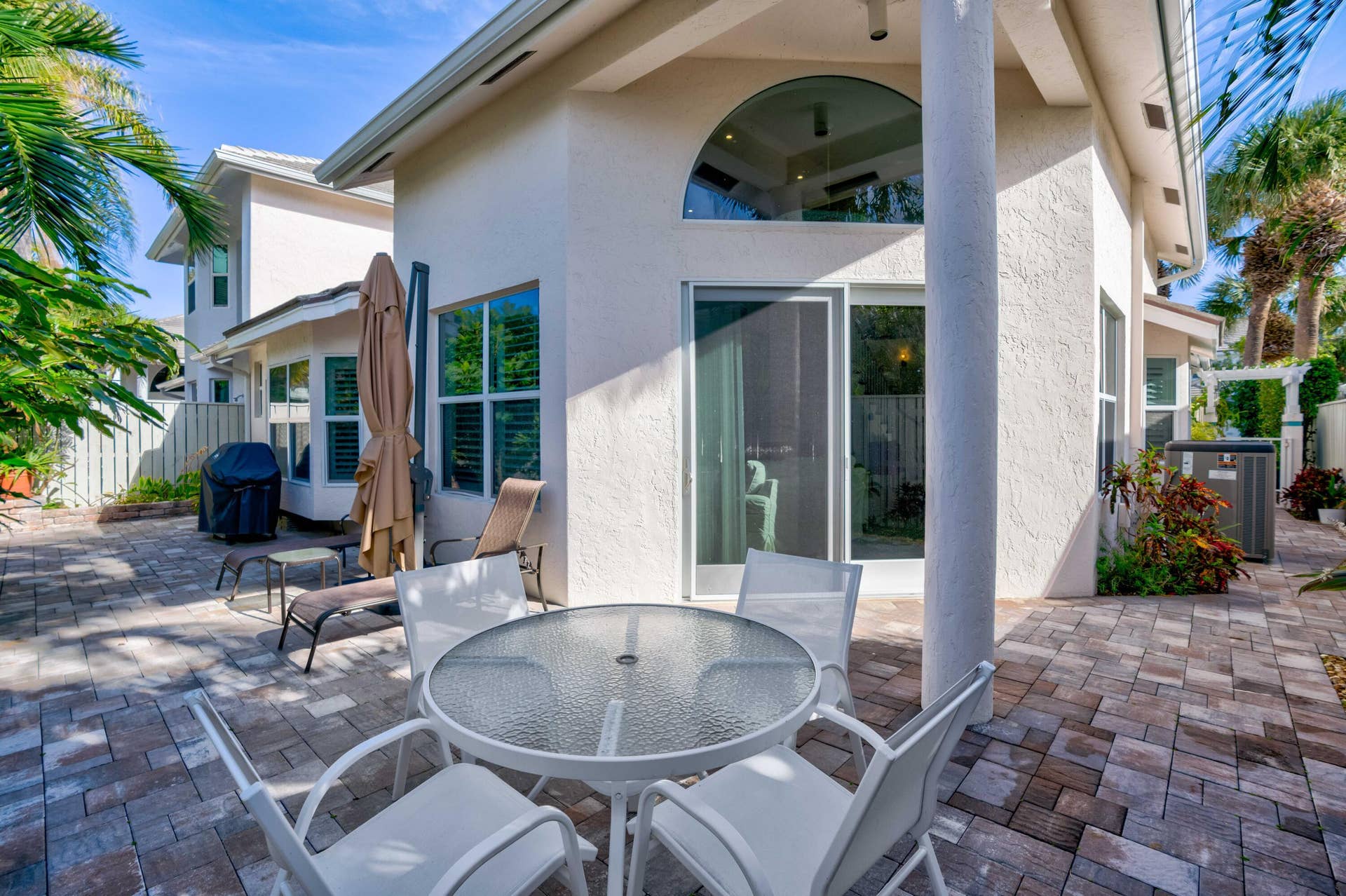 2043 Staysail Lane, Jupiter, Jupiter, FL 33477 Paved patio area featuring multi-toned pavers