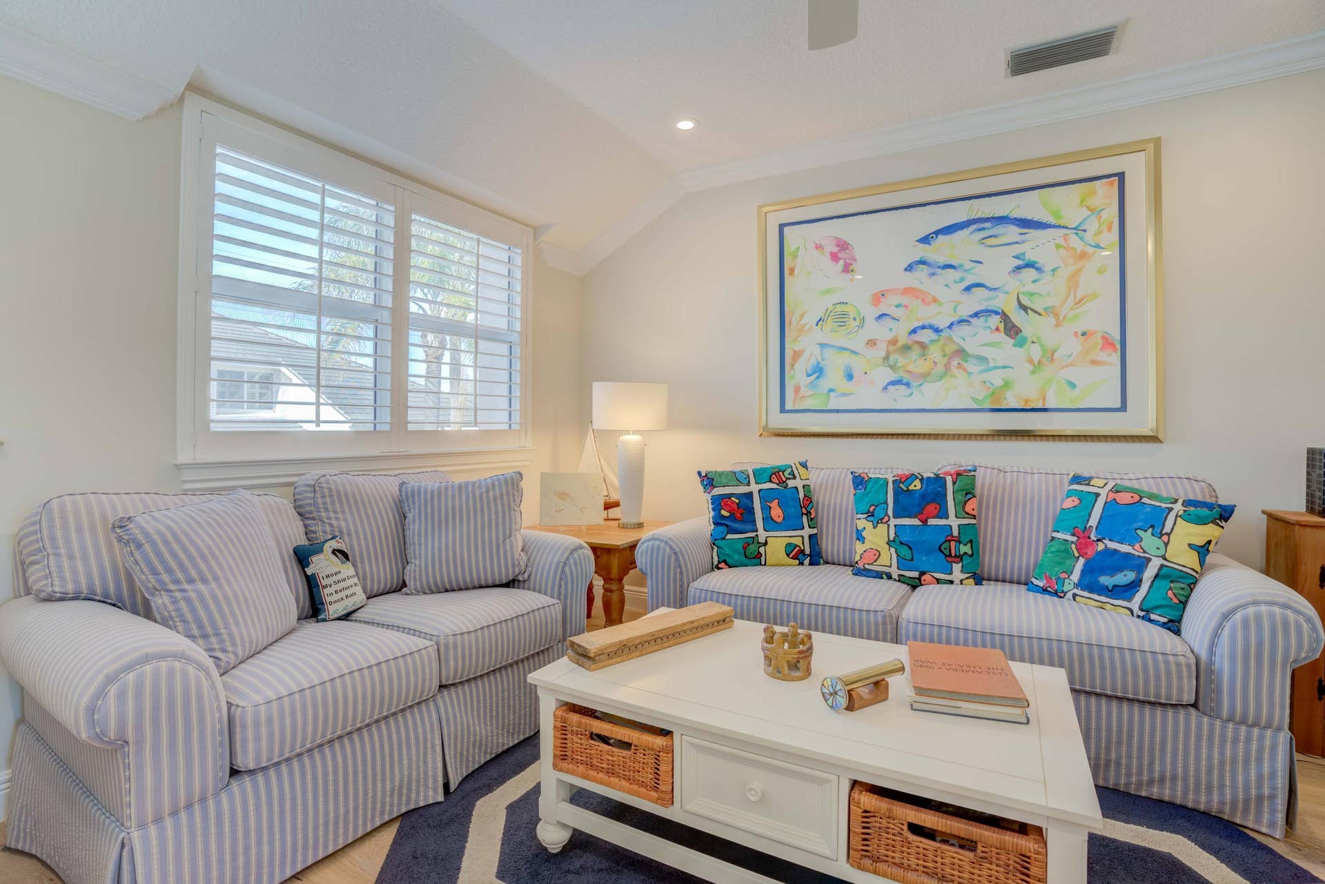 2043 Staysail Lane, Jupiter, Jupiter, FL 33477 Recessed ceiling lighting illuminates the area, complemented by crown molding and a prominent window with plantation shutters