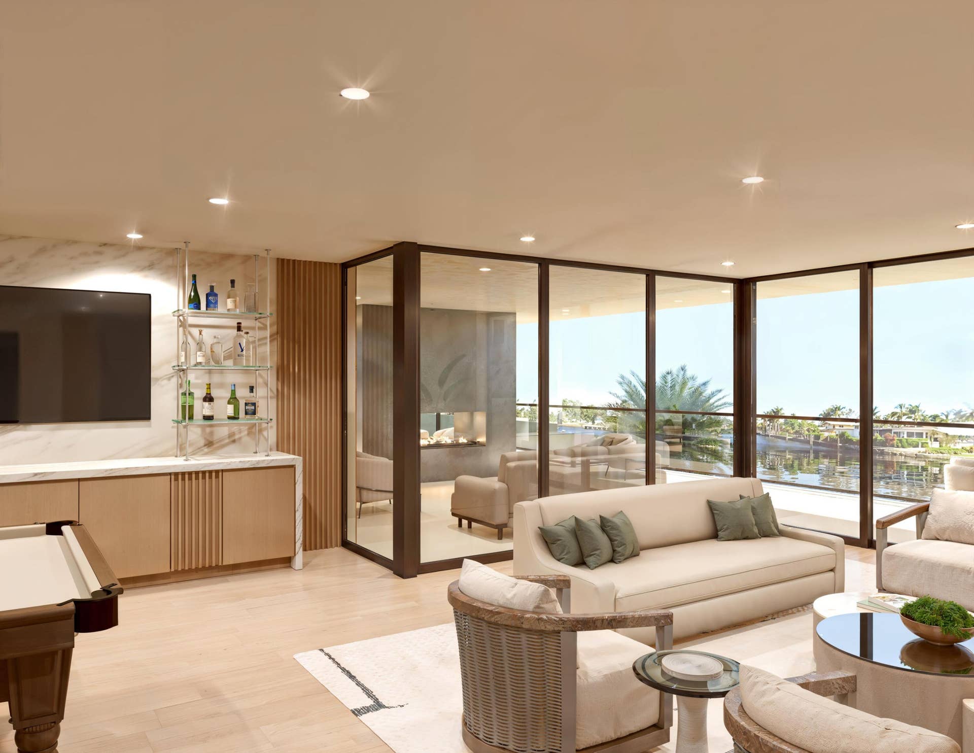 1721 SE 7th Street, Fort Lauderdale, FL 33316 Sky Lounge