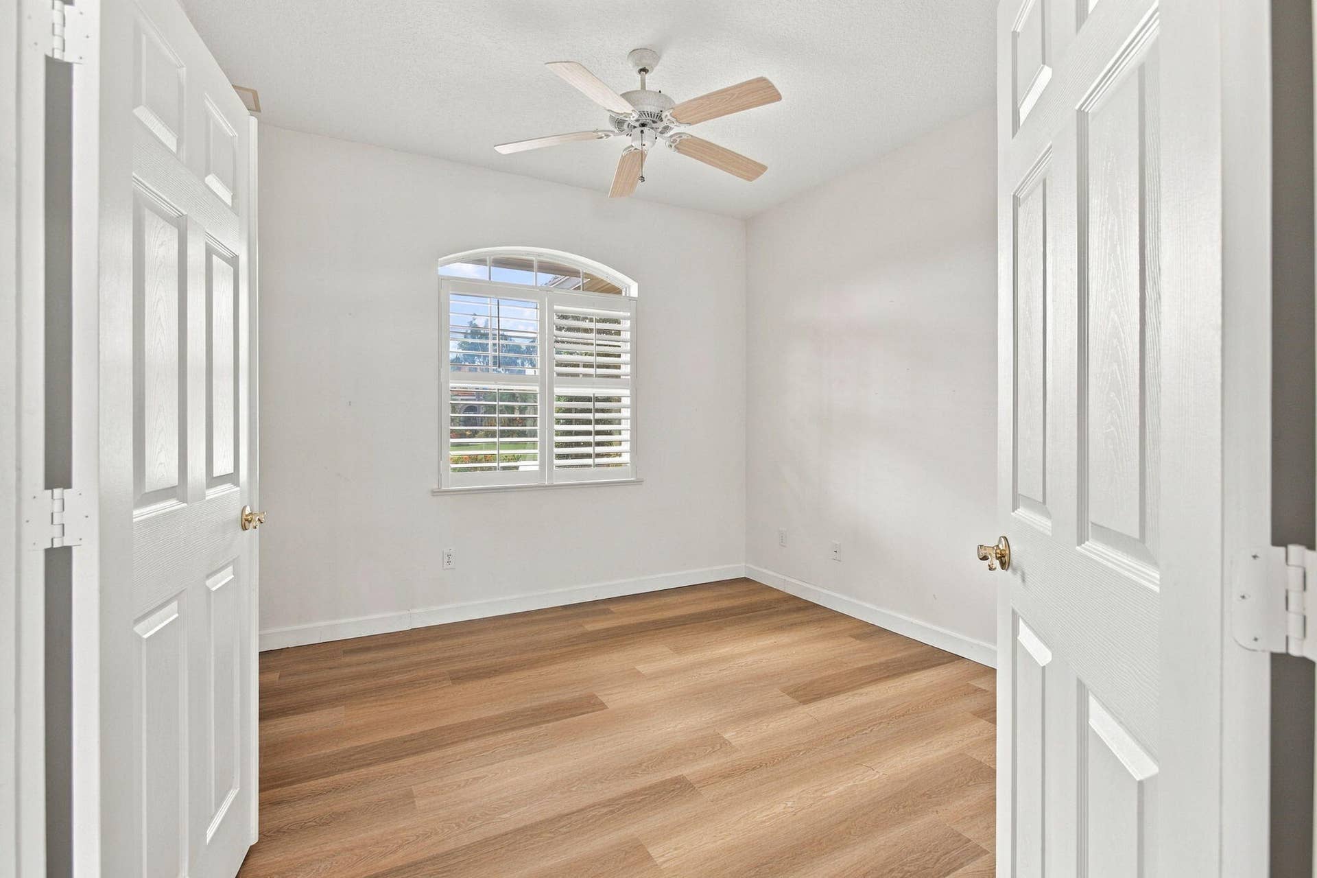 13-web-or-mls-7T7A9537