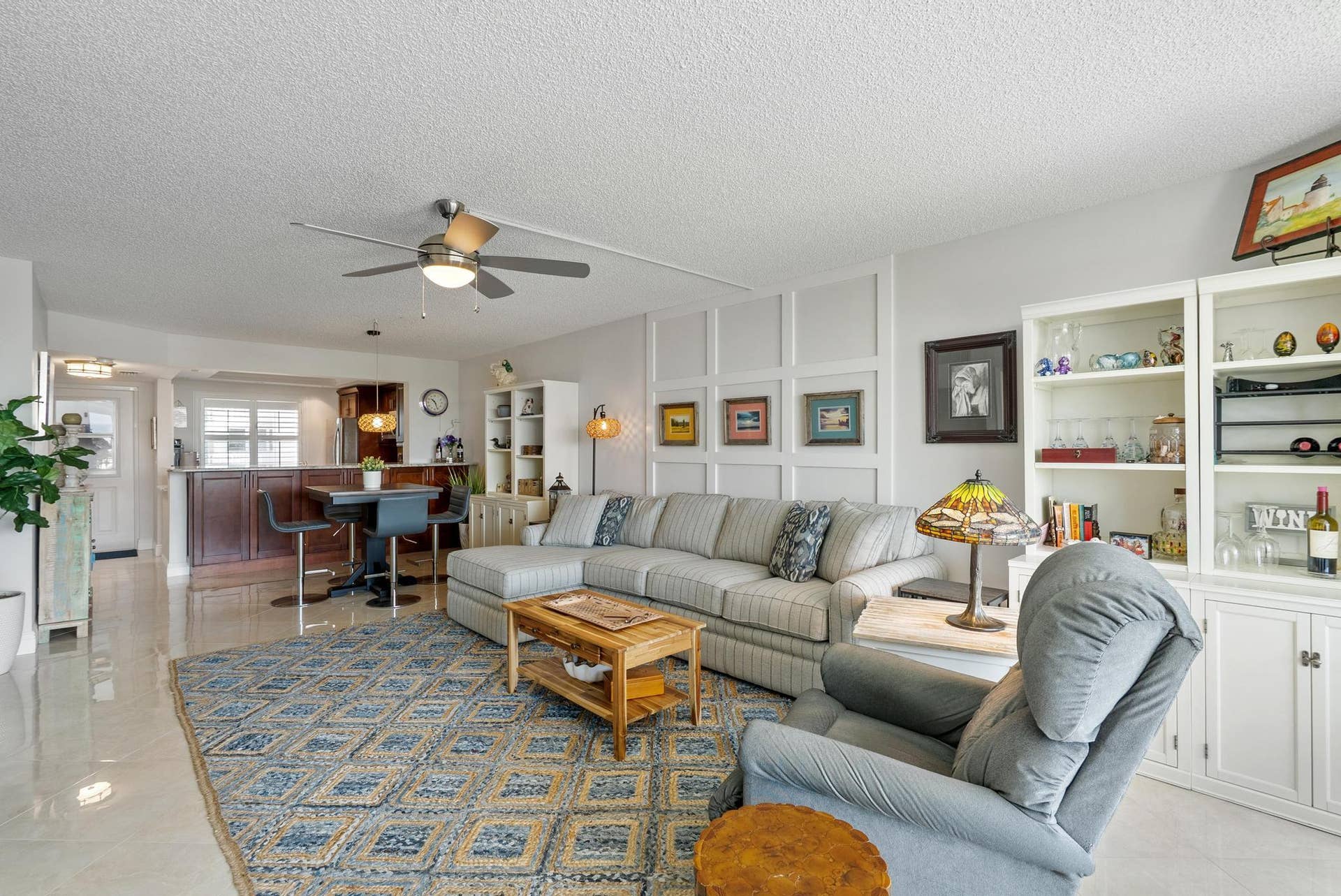 930 DOGWOOD Drive, #457, Delray Beach, FL 33483 Millwork and porcelain floors