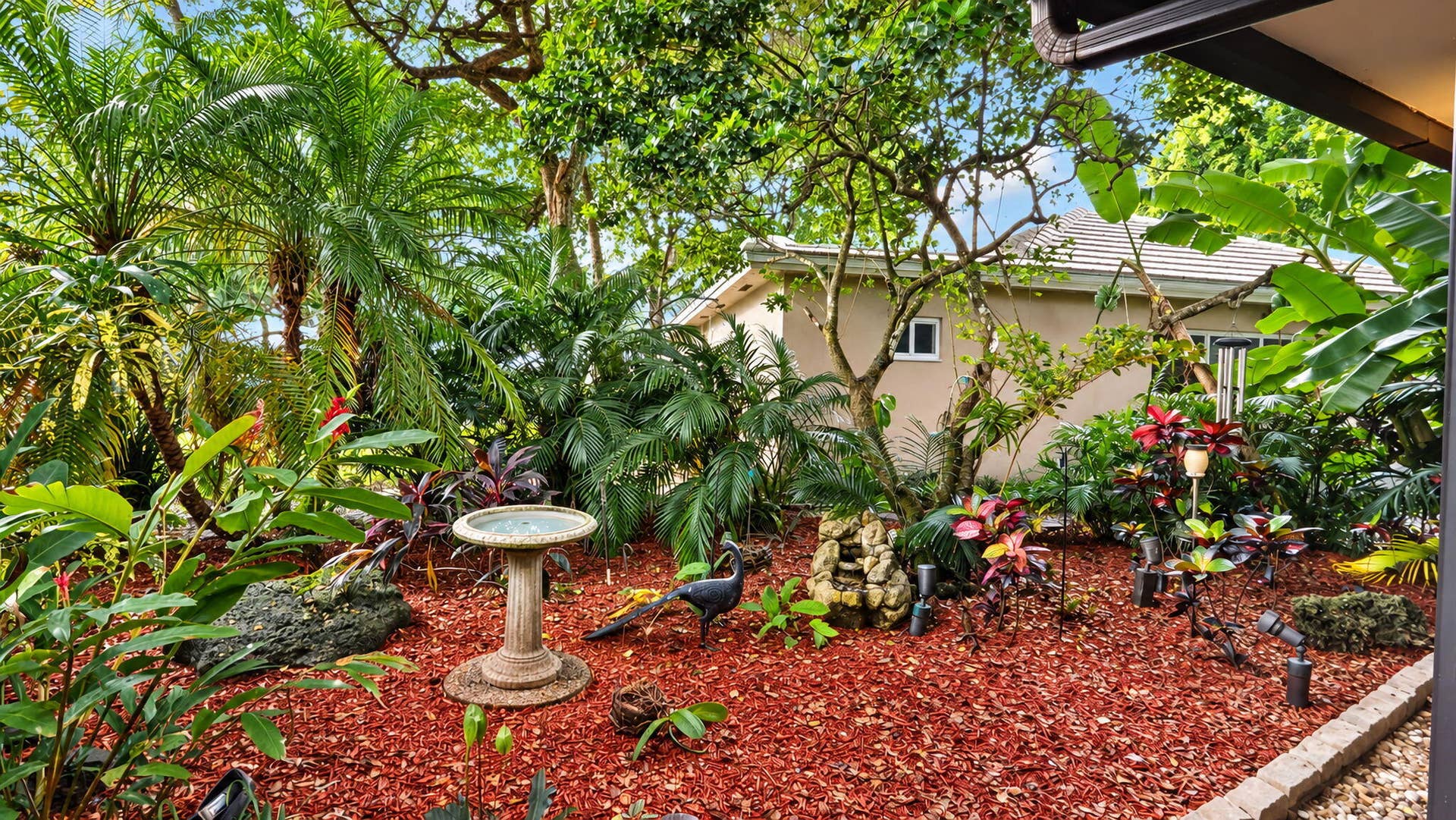 3745 OAKS CLUBHOUSE Drive, #V-8, Pompano Beach, FL 33069 58-web-or-mls-garden