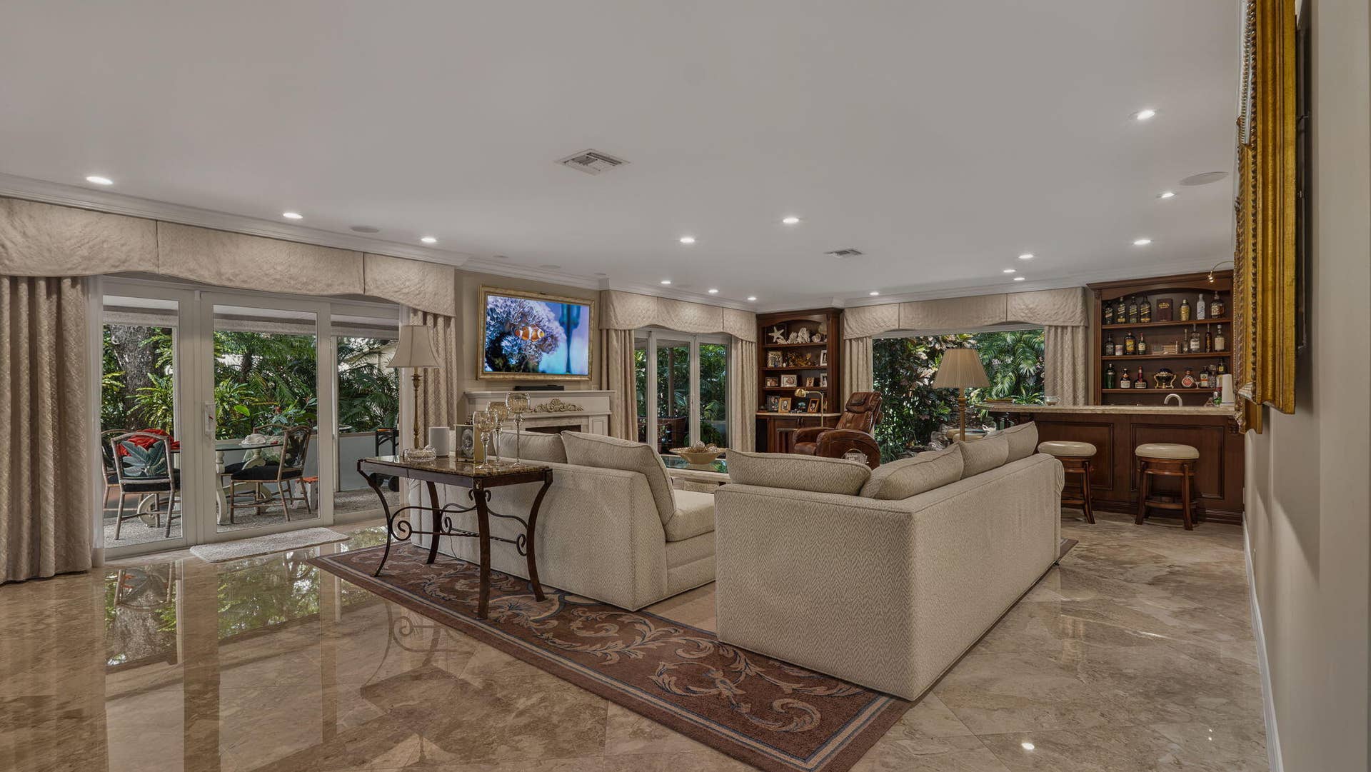 3745 OAKS CLUBHOUSE Drive, #V-8, Pompano Beach, FL 33069 8-web-or-mls-DSC00376