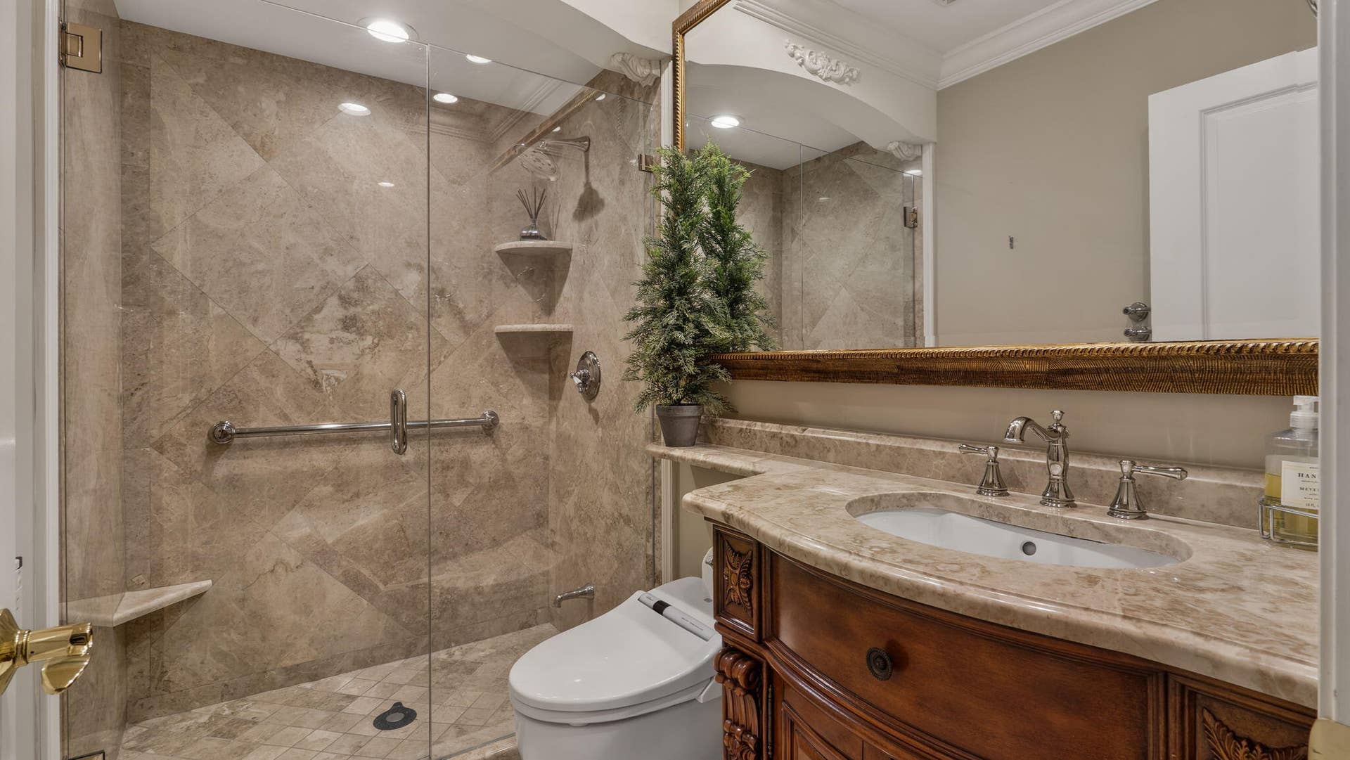 3745 OAKS CLUBHOUSE Drive, #V-8, Pompano Beach, FL 33069 14-web-or-mls-DSC00398
