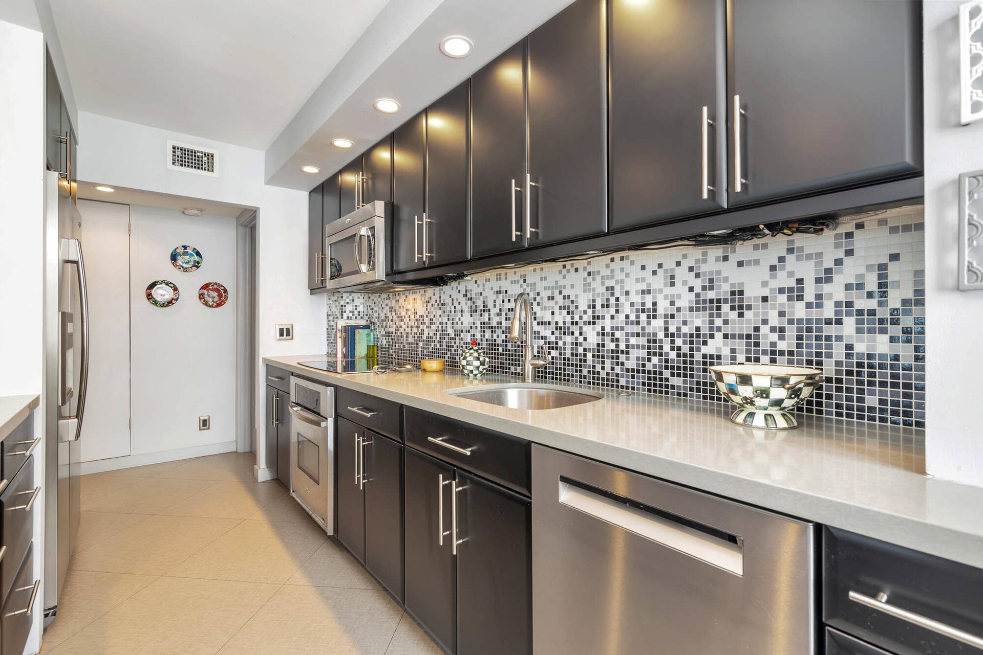 1801 S FLAGLER Drive, #1411, West Palm Beach, FL 33401 low-9