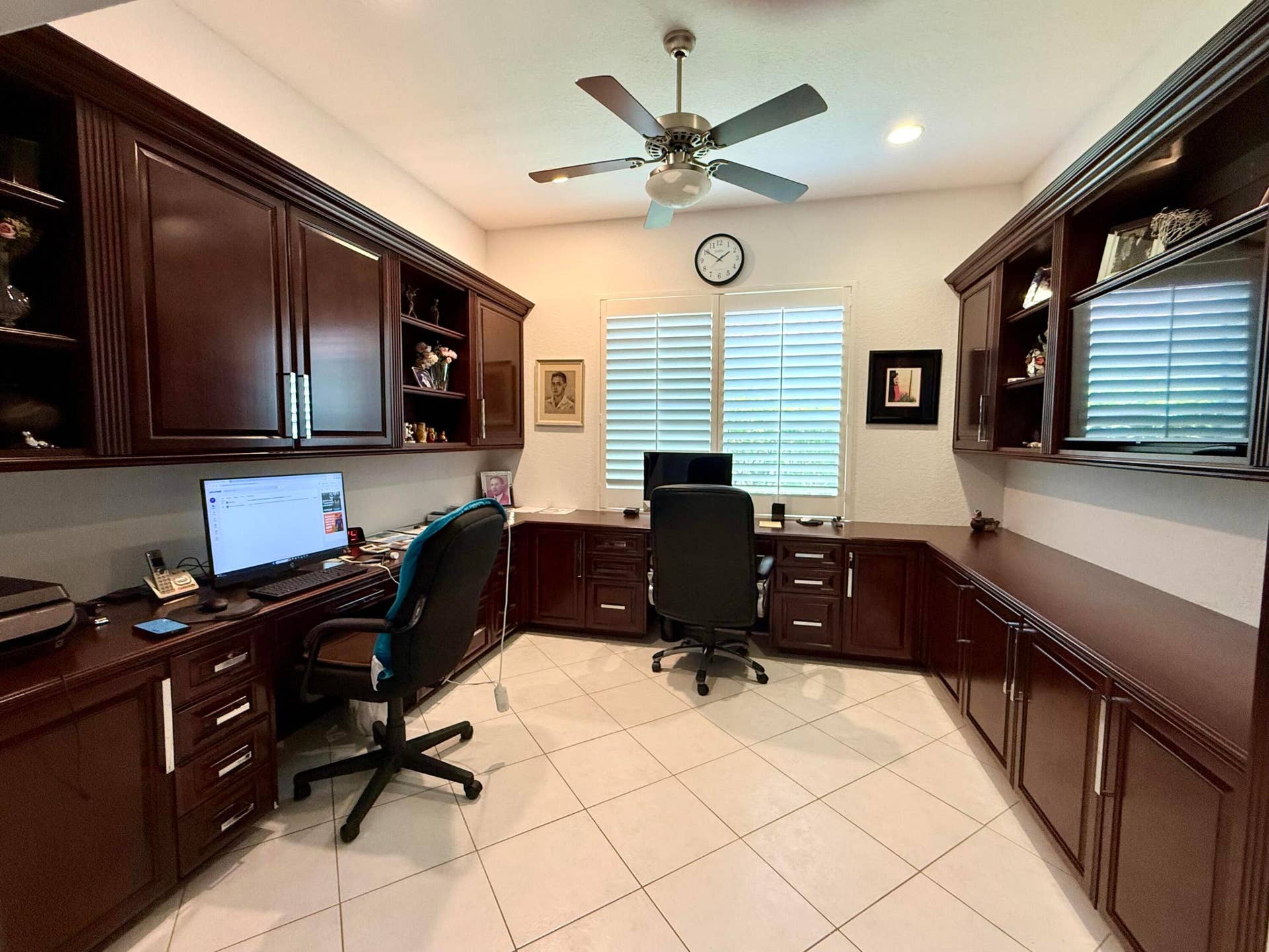 6651 Bali Hai, Boynton Beach, FL 33437 Built in Office