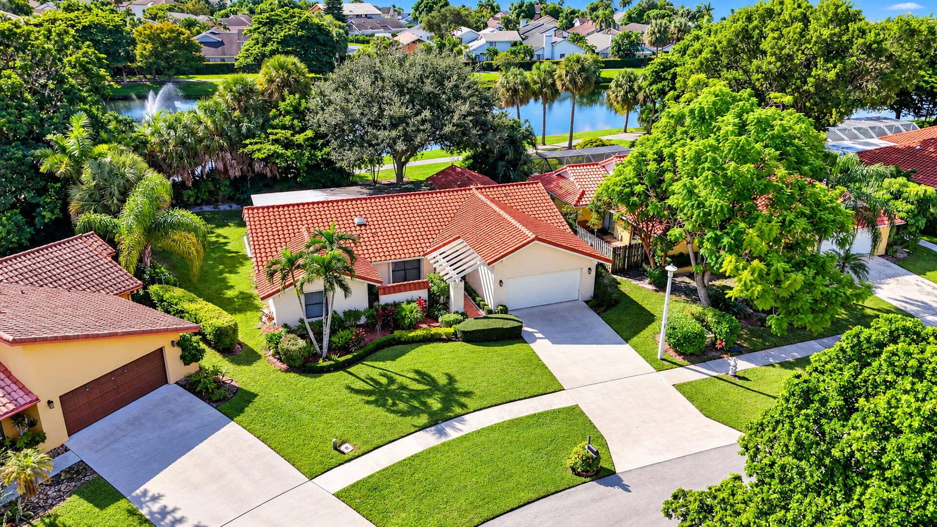 22233 LARKSPUR Trail, Boca Raton, FL 33433 56-web-or-mls-DJI_20261006225353_0985_D_