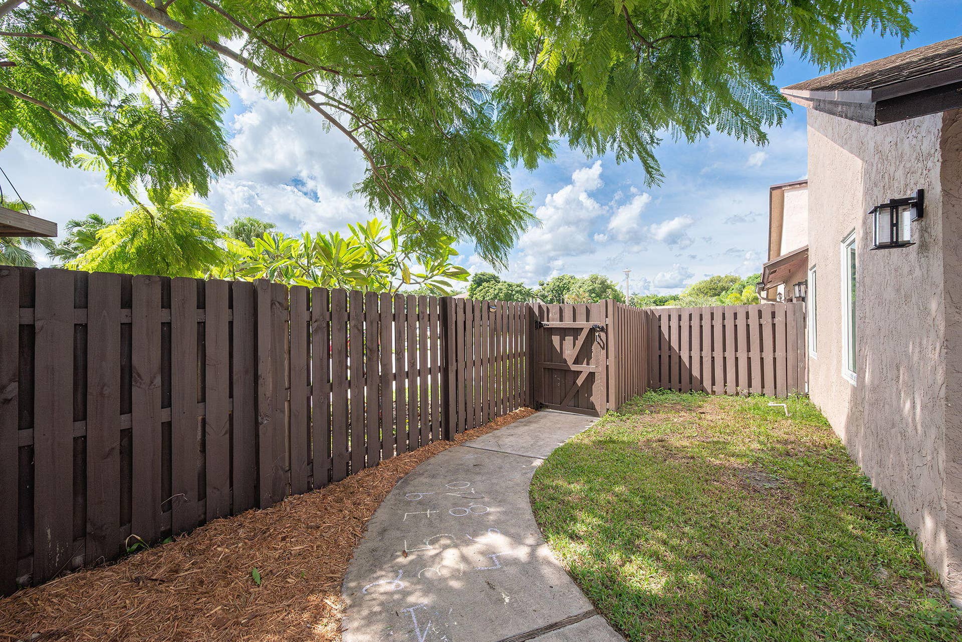 2815 SW 2ND Street, Delray Beach, FL 33445 2
