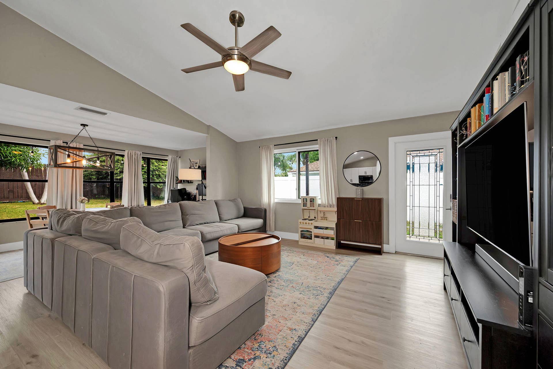 2815 SW 2ND Street, Delray Beach, FL 33445 10