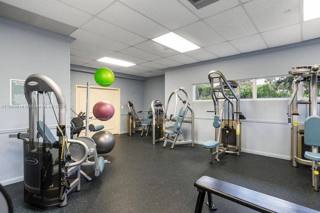 4001 N OCEAN Boulevard, #1606, Boca Raton, Boca Raton, FL 33431 Gym with free weights and nautilus. Separate Cardio Room