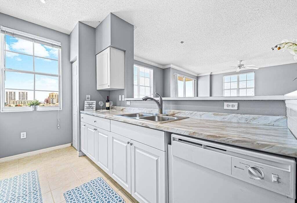 616 Clearwater Park Road, West Palm Beach, FL 33401 1112 kitchen 2