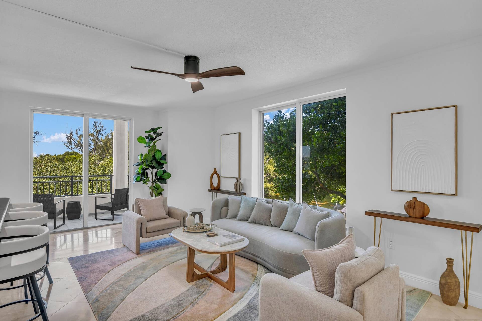 2880 NE 14TH ST Causeway, #213, Pompano Beach, FL 33062 Spacious and open floor plan.