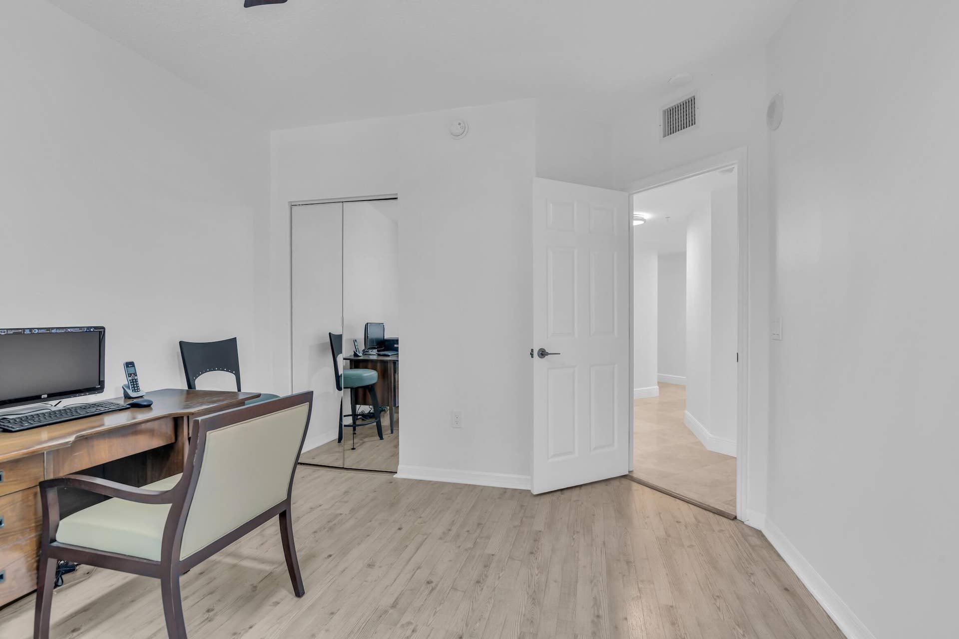 2880 NE 14TH ST Causeway, #213, Pompano Beach, FL 33062 Third bedroom/office.