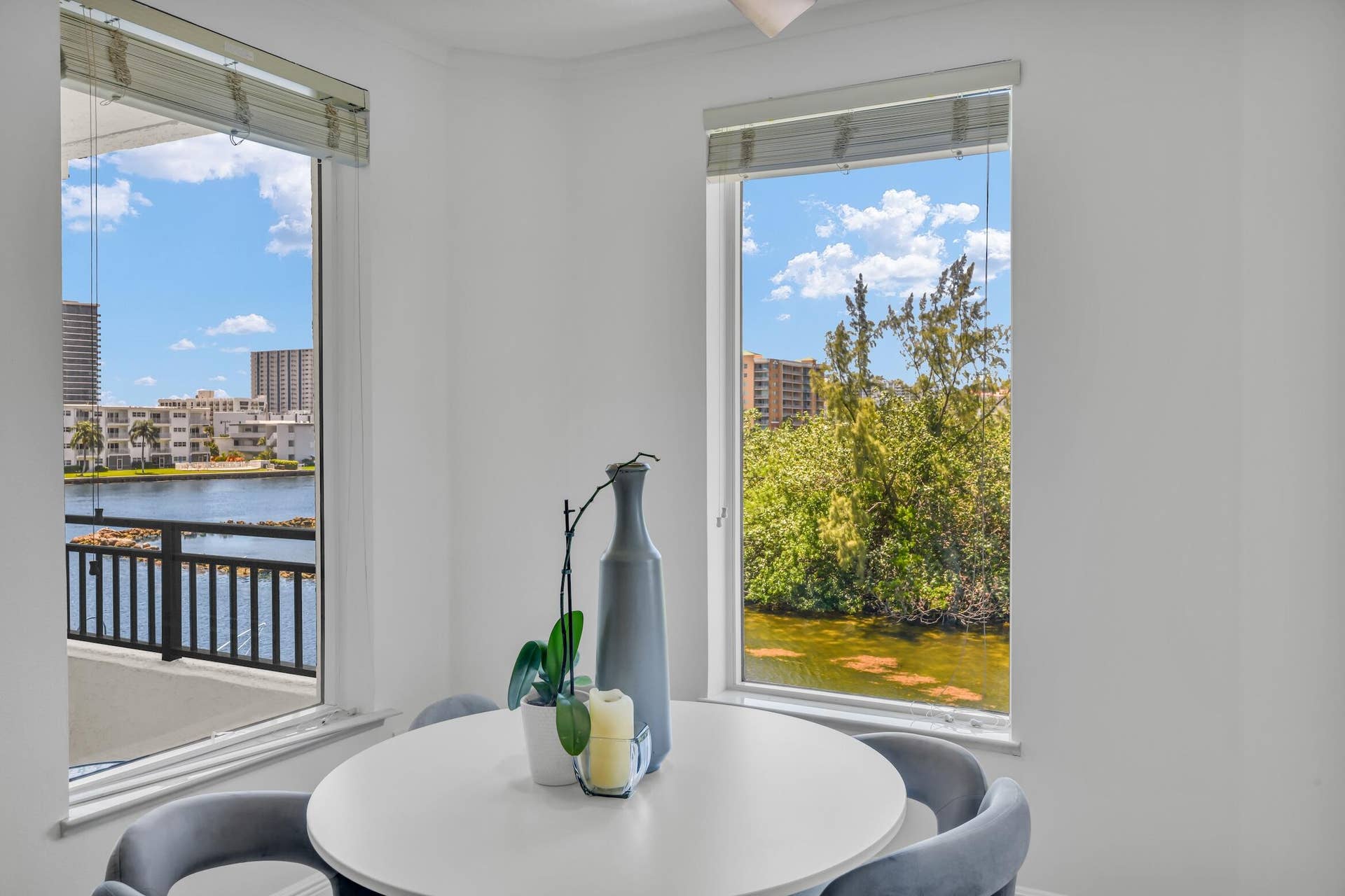 2880 NE 14TH ST Causeway, #213, Pompano Beach, FL 33062 Breakfast & Dining with Views