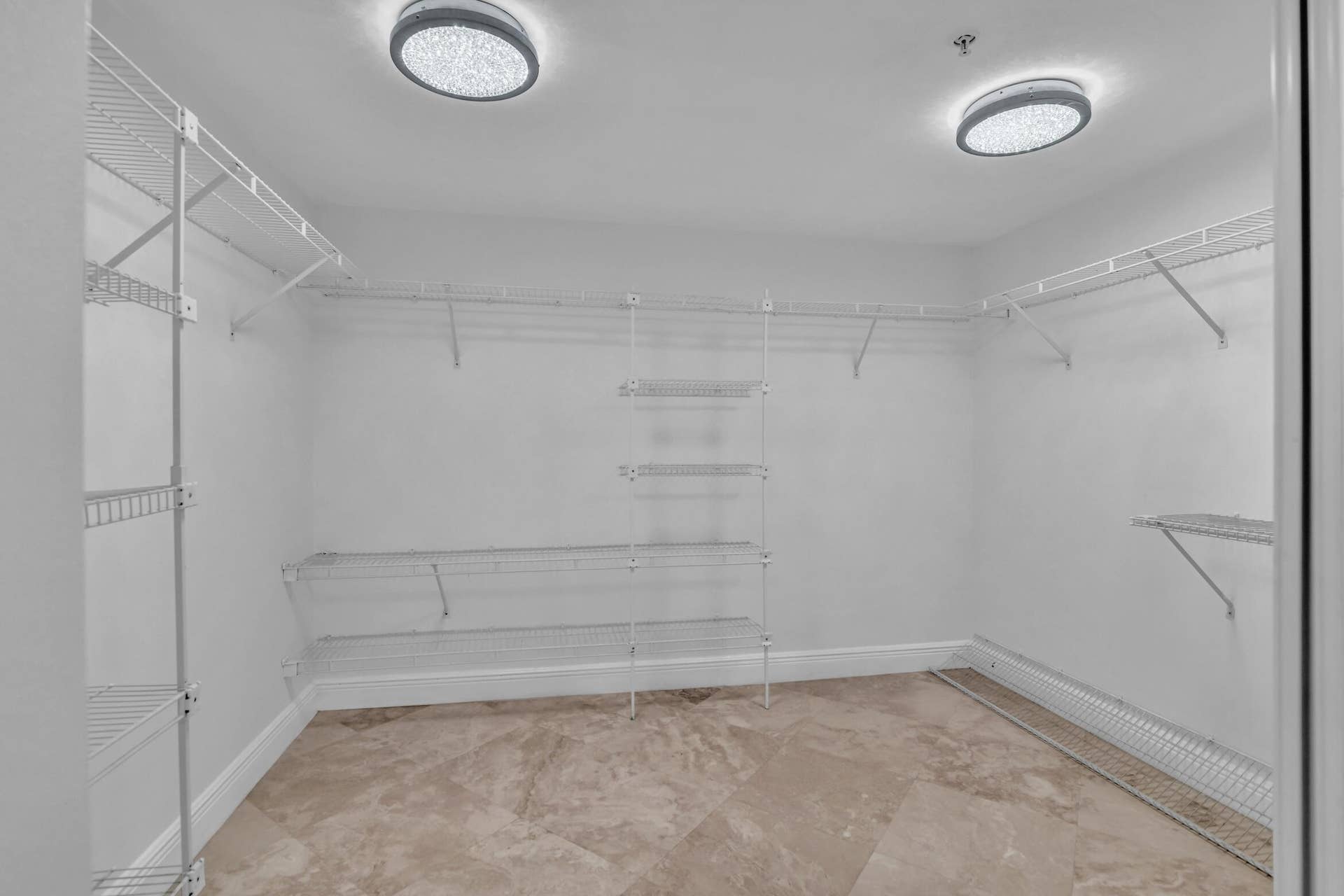 2880 NE 14TH ST Causeway, #213, Pompano Beach, FL 33062 Primary Bedroom, Large Walk-in Closet.