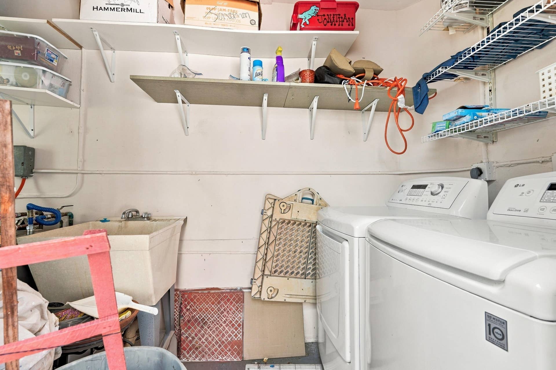 2886 FERNLEY Drive E, #32, West Palm Beach, FL 33415 Laundry Area