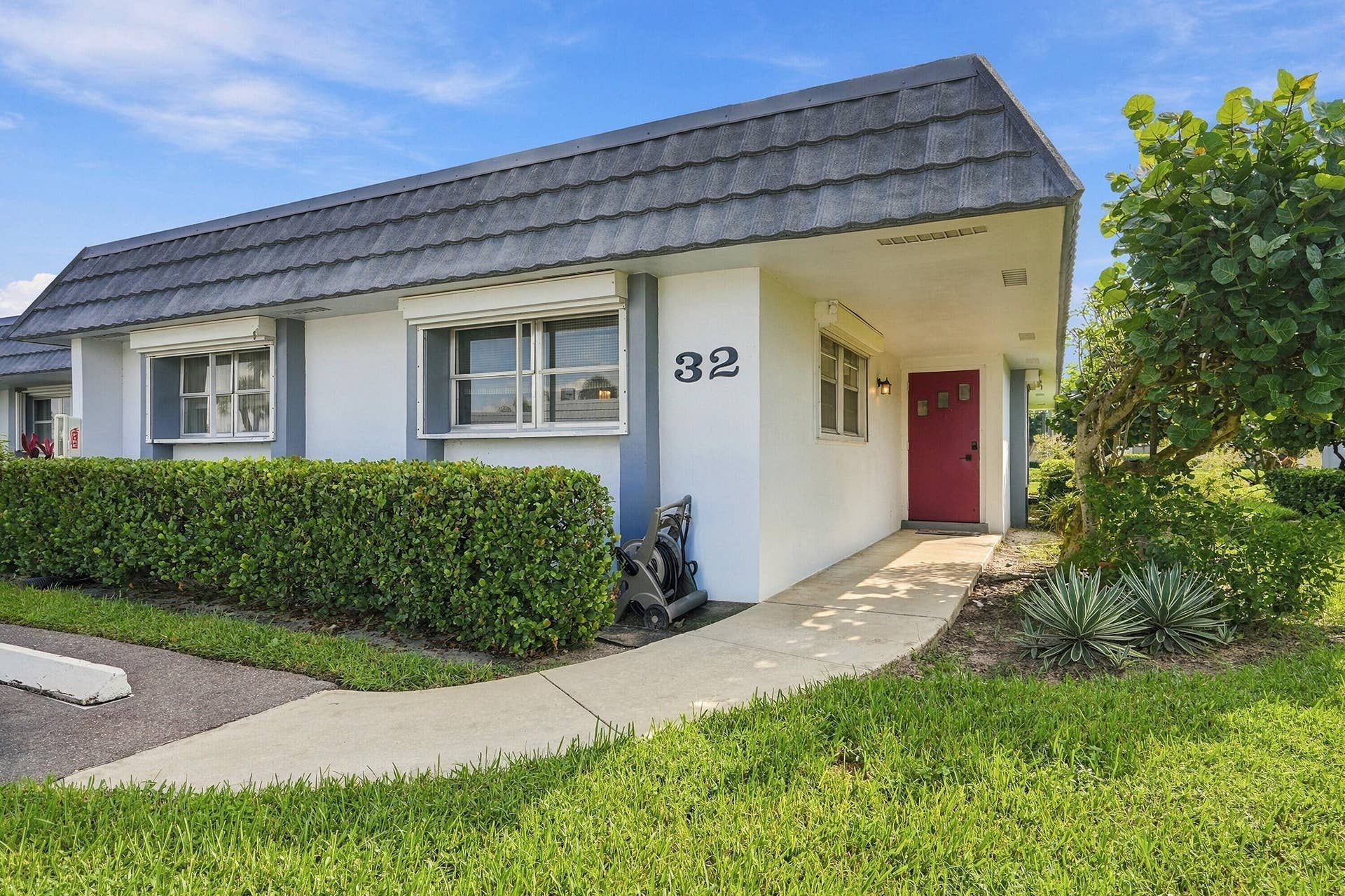 2886 FERNLEY Drive E, #32, West Palm Beach, FL 33415 Front Exterior