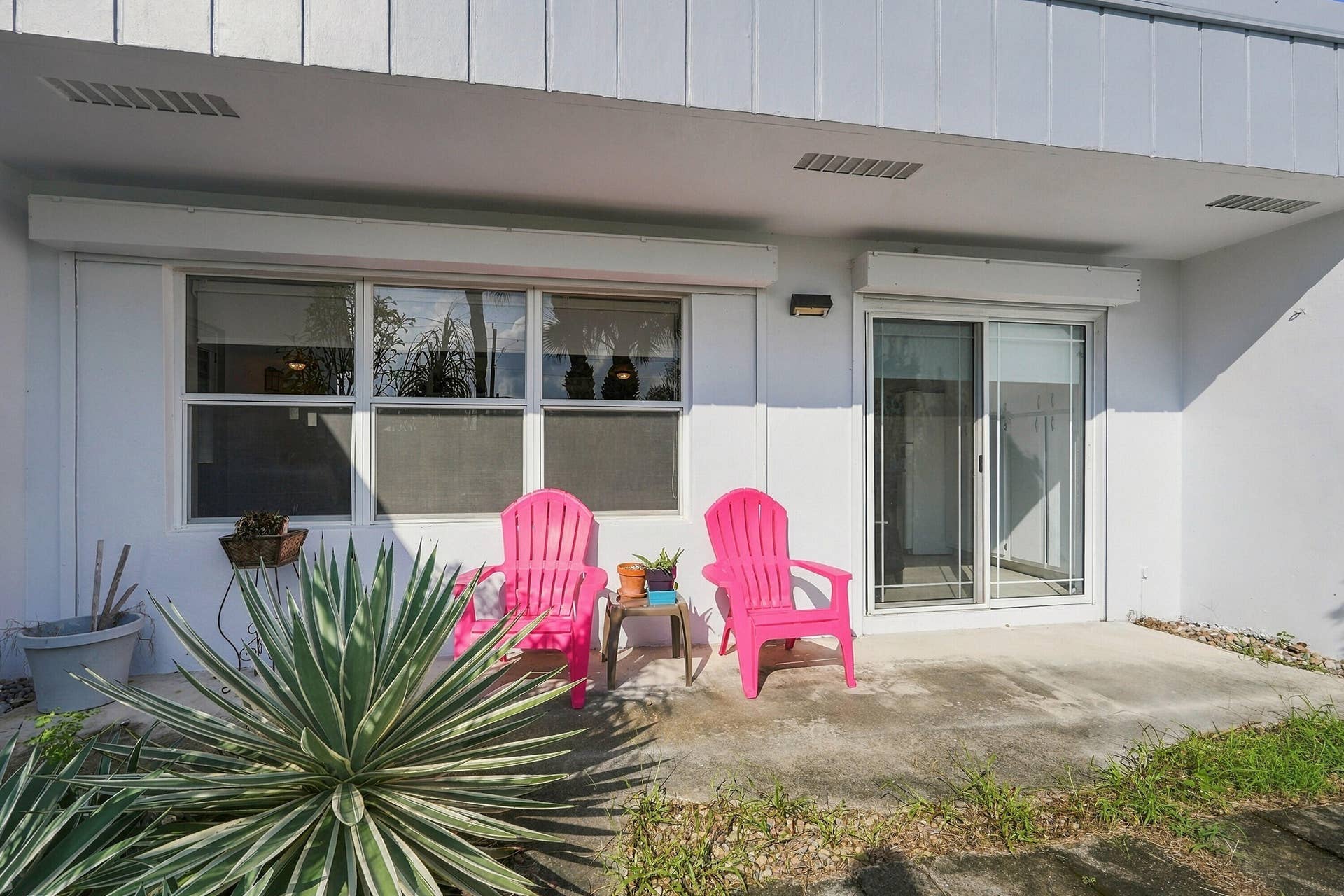 2886 FERNLEY Drive E, #32, West Palm Beach, FL 33415 Front Exterior