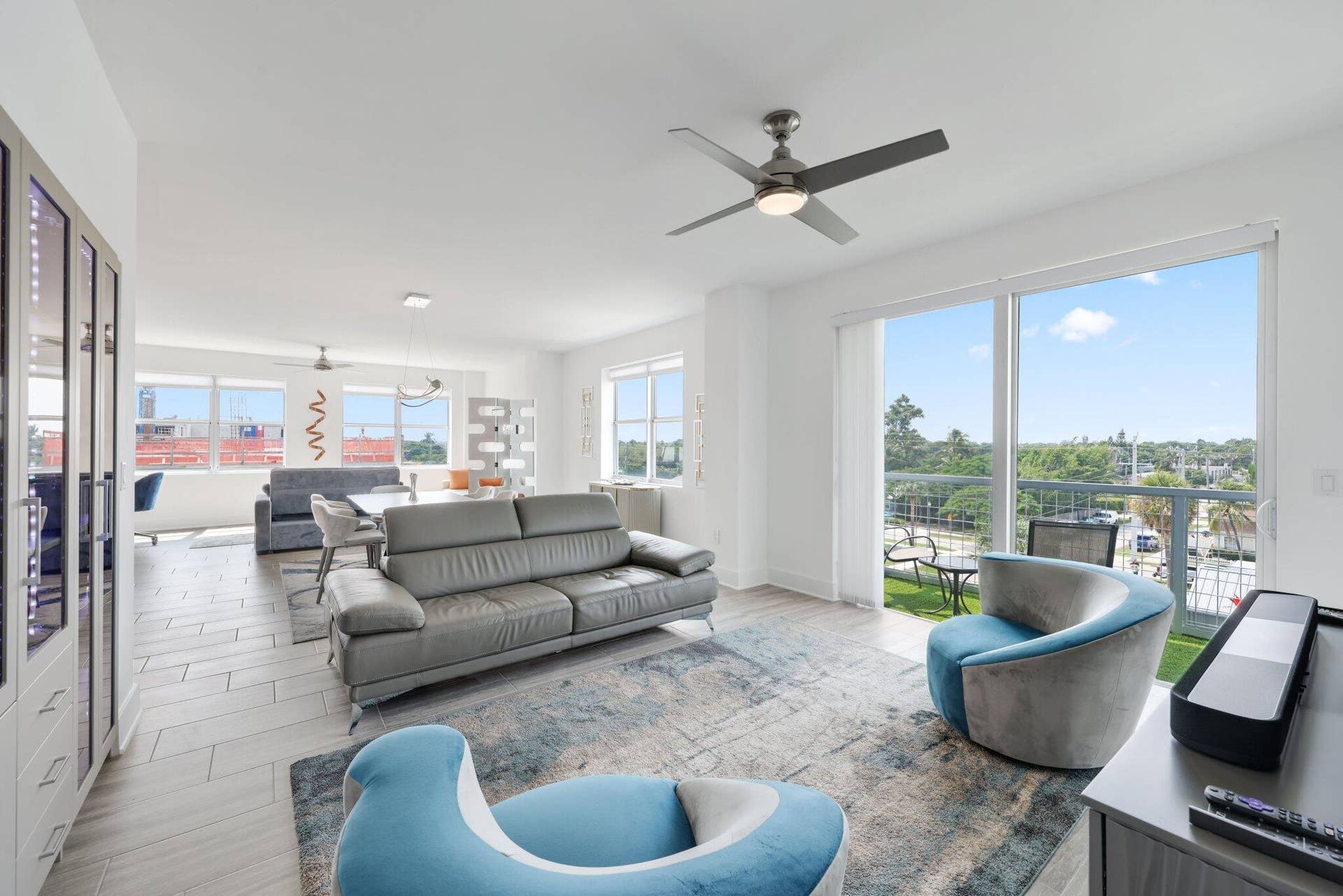 236 Southeast 5th Avenue - 3.jpg-SMALL