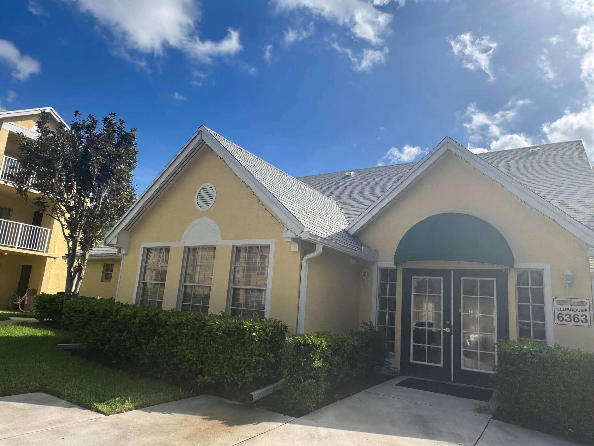 6331 LA COSTA Drive, #B, Boca Raton, Boca Raton, FL 33433 6331-2