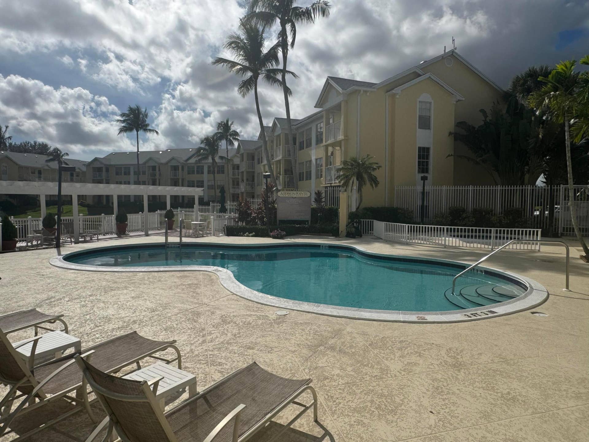 6331 LA COSTA Drive, #B, Boca Raton, Boca Raton, FL 33433 6331-4