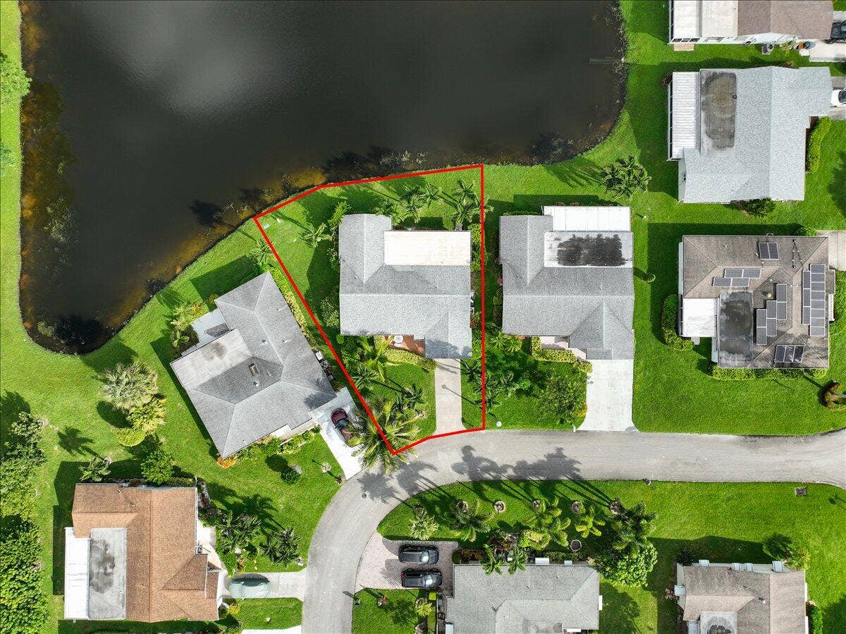 14315 AMAPOLA Drive, Delray Beach, FL 33484 48-14315 Amapola Drive-46