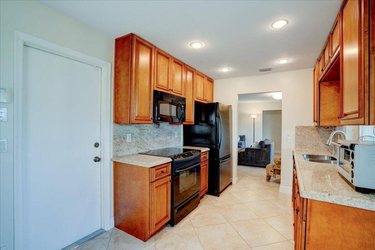 14315 AMAPOLA Drive, Delray Beach, FL 33484 22-14315 Amapola Drive-18