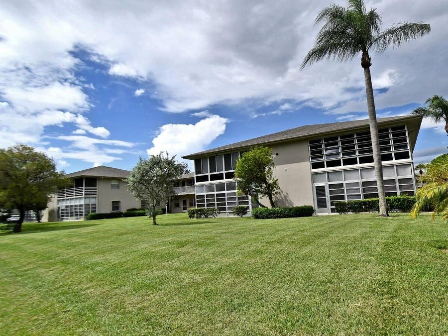 Property photo for 12 Lake Vista Trail, #202, Port St Lucie, FL