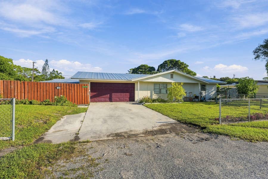 Property photo for 950 REVELS Lane, Fort Pierce, FL