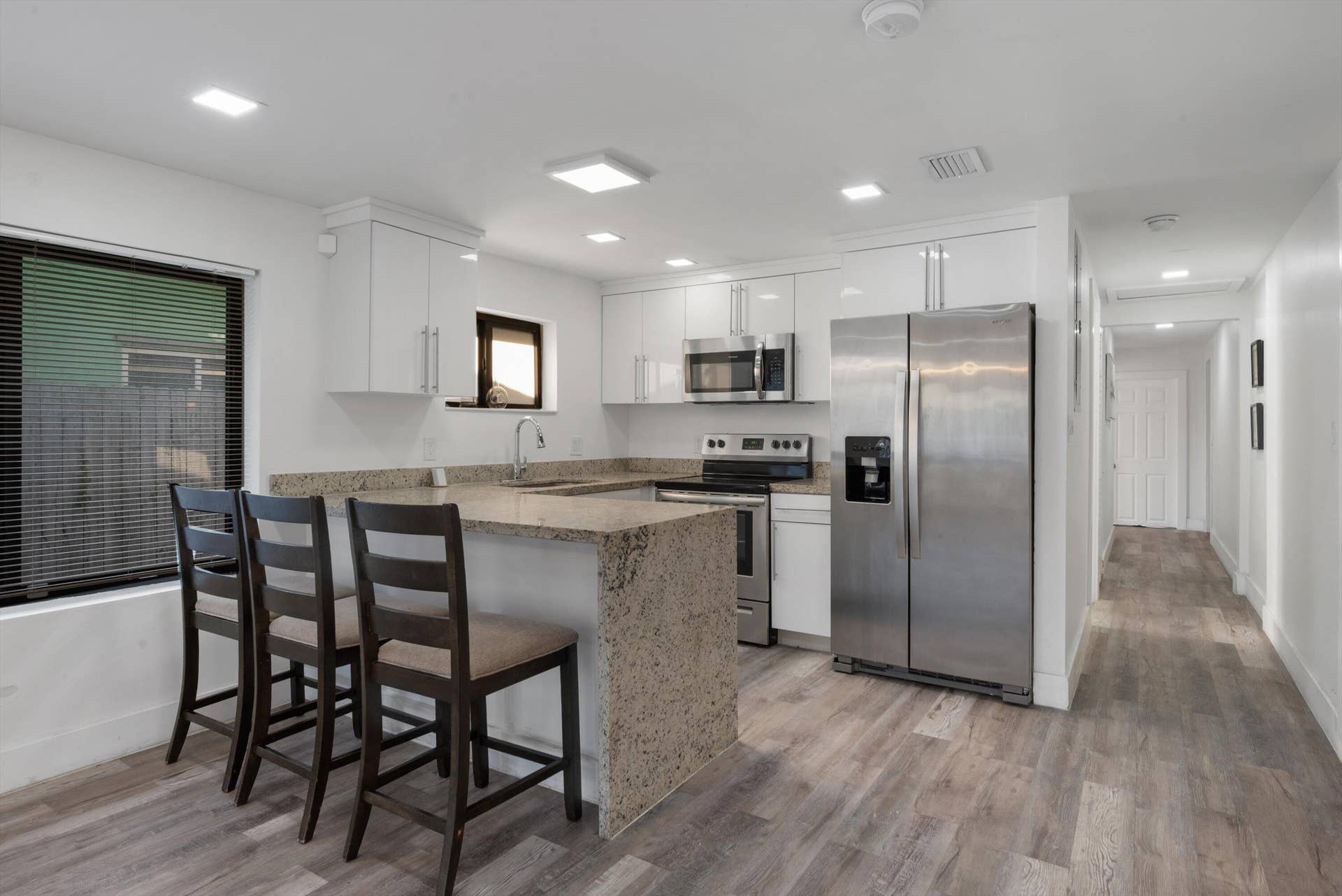 836 SW 13TH Court, Pompano Beach, FL 33060 Kitchen
