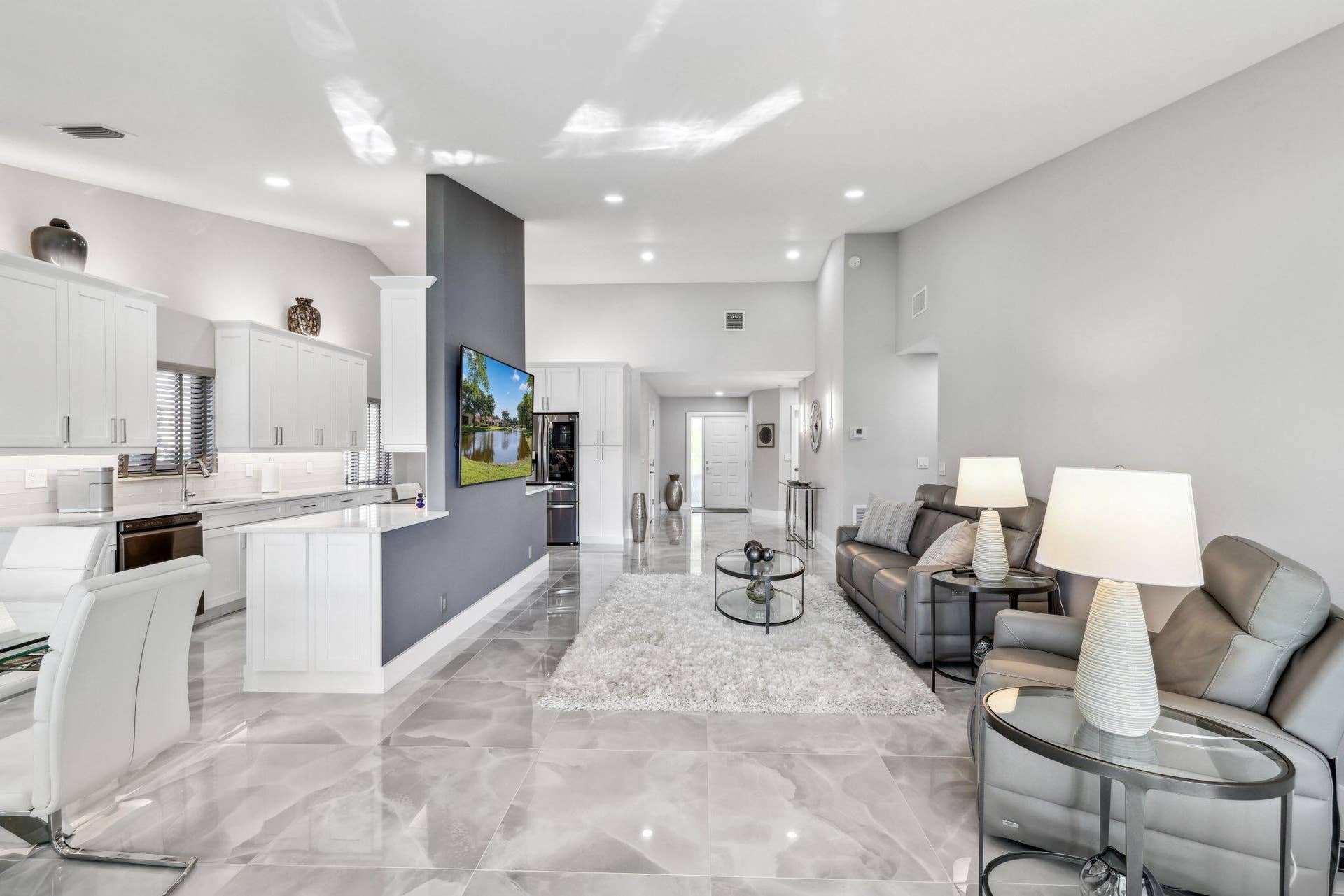 4847 Boxwood Circle - 9.jpg-SMALL