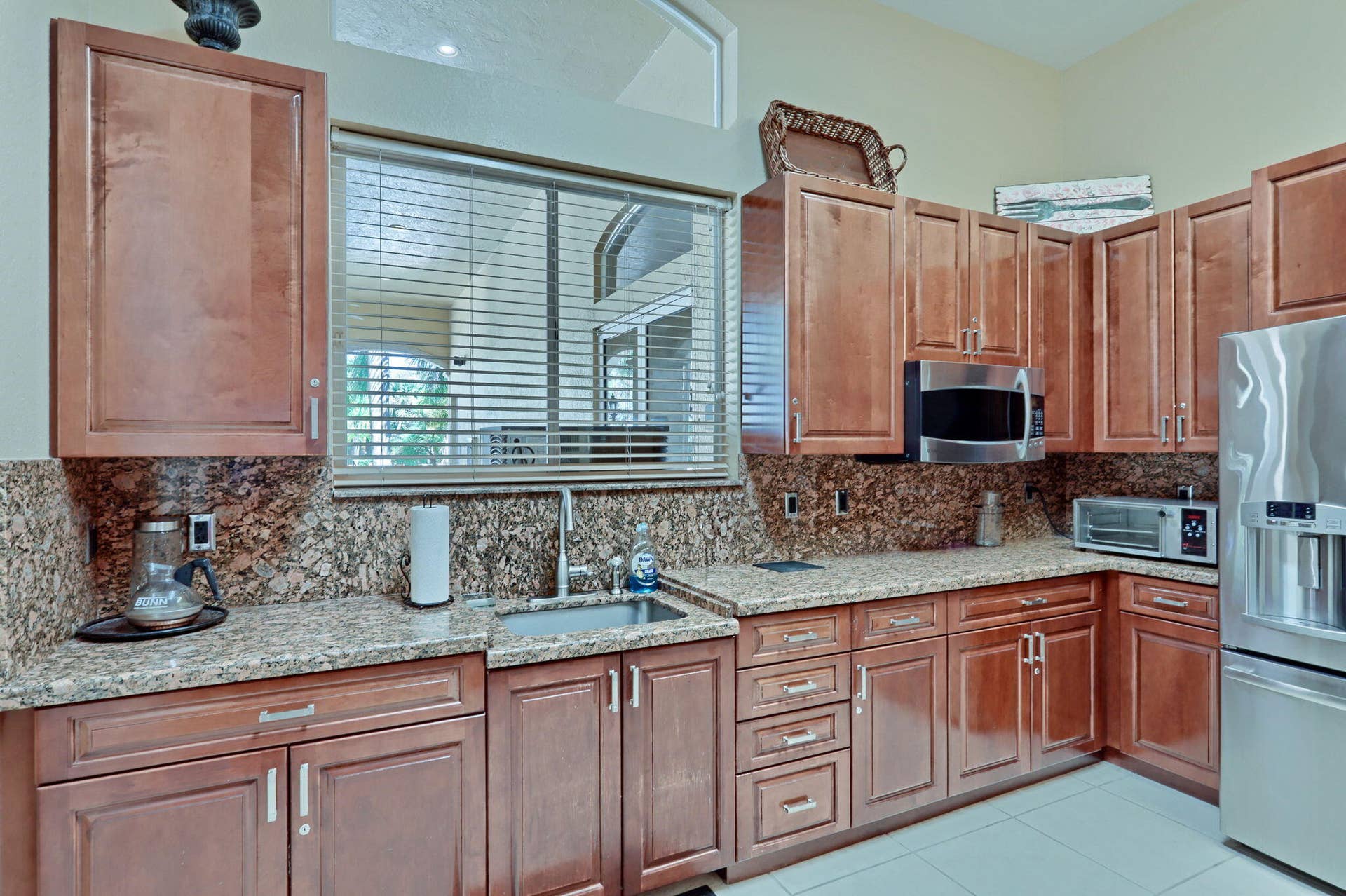 6611 Jessica Court, Lake Worth, FL 33467 98-web-or-mls-106_320a1095-hdr(7)_cc bri