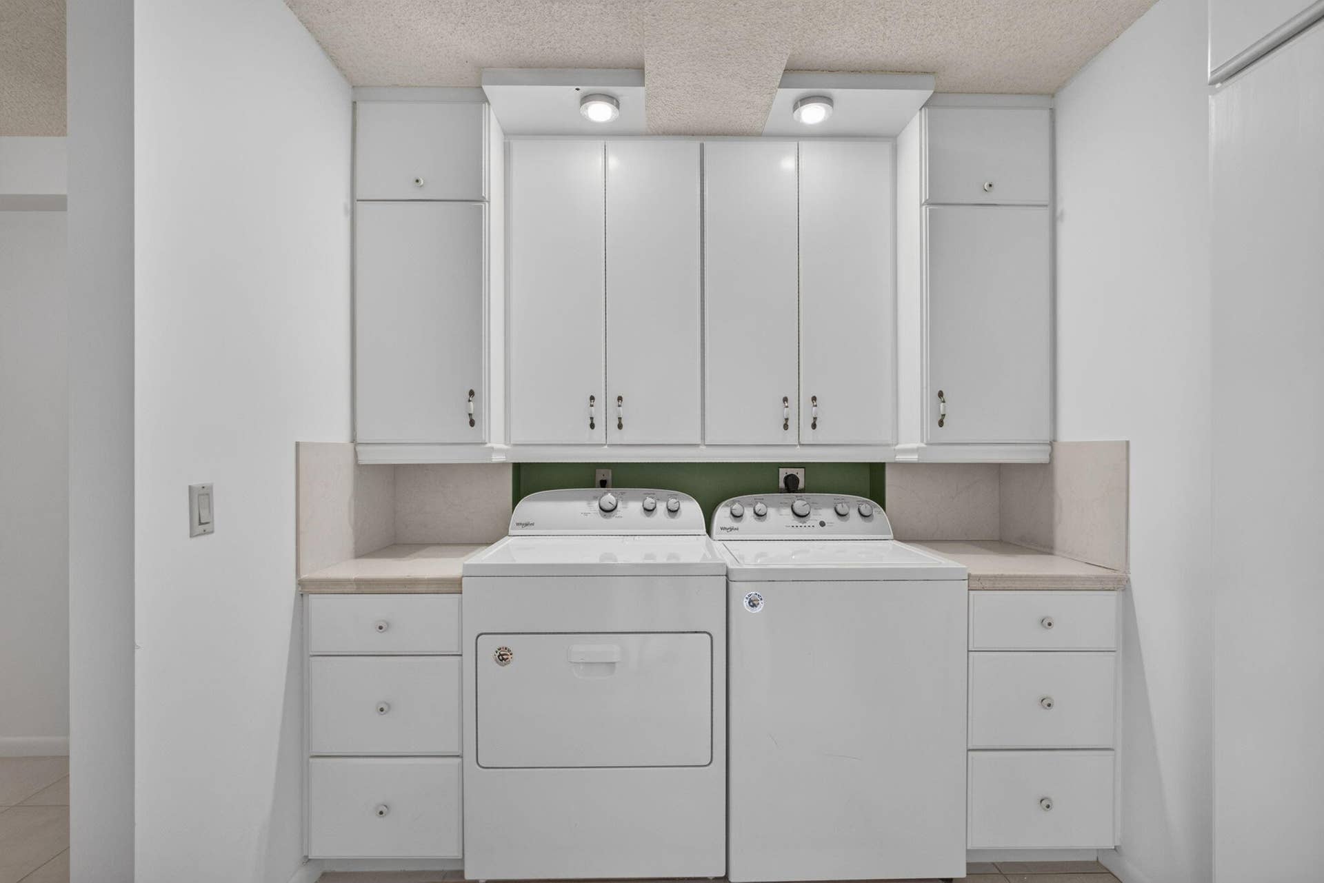 3710 WHITEHALL Drive, #401, West Palm Beach, FL 33401 Laundry room in separate room