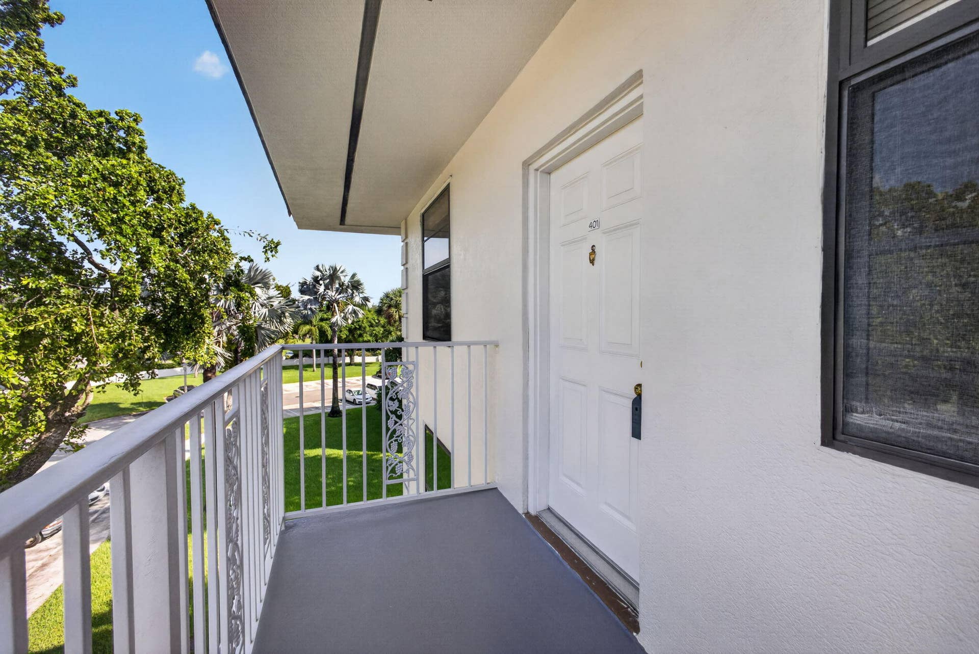 3710 WHITEHALL Drive, #401, West Palm Beach, FL 33401 Corner Unit