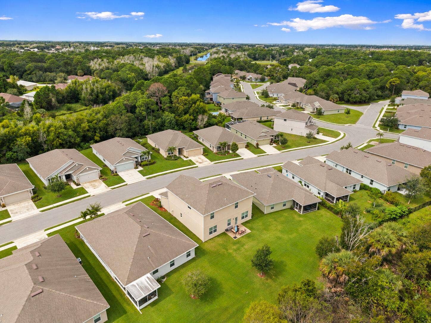 57-web-or-mls-AA0ED3E4-A971-444E-89CA-17