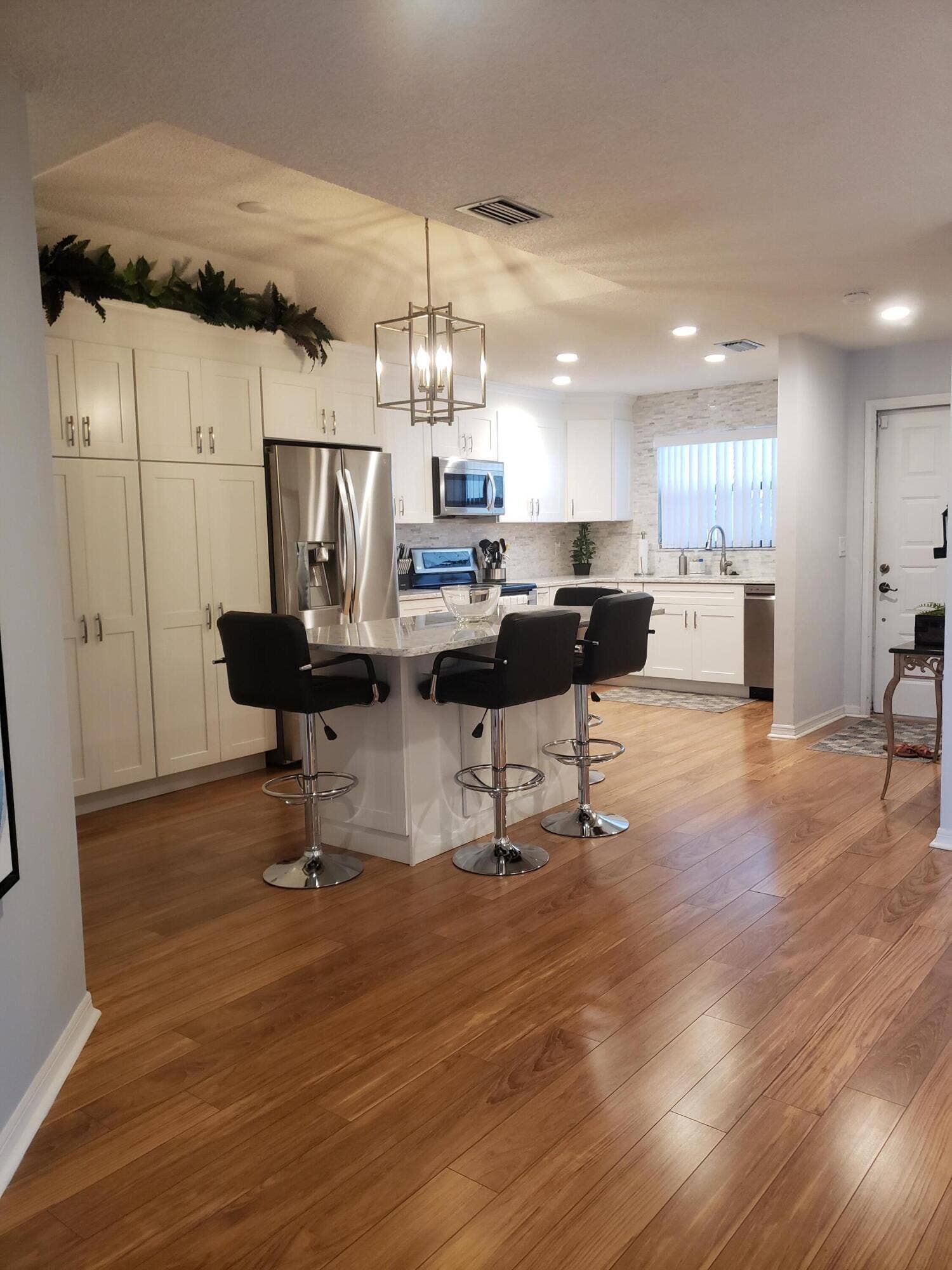 6021 KITCHEN GORGEOUS VIEW