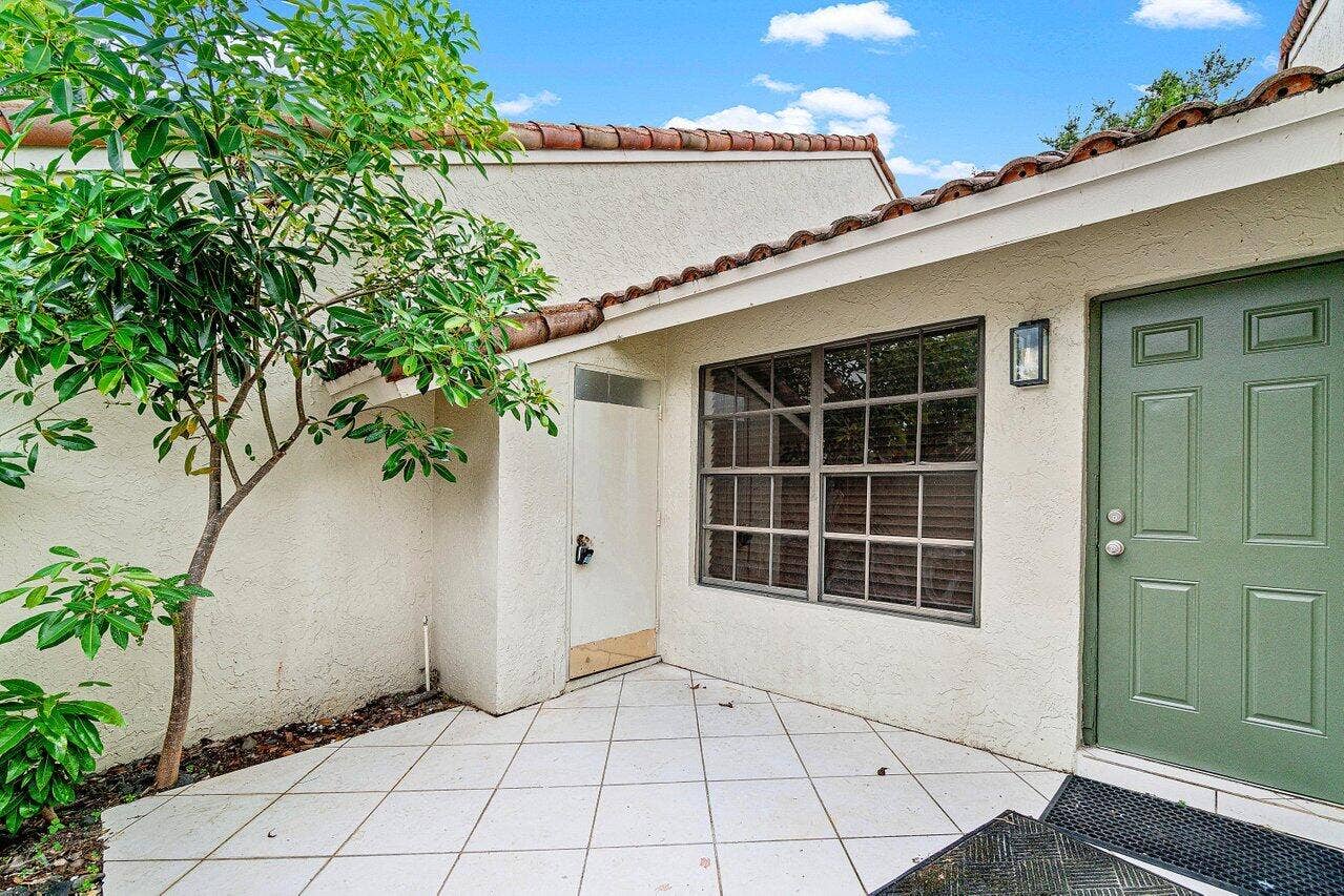 006-462HardwoodPlace-BocaRaton-FL-33431-