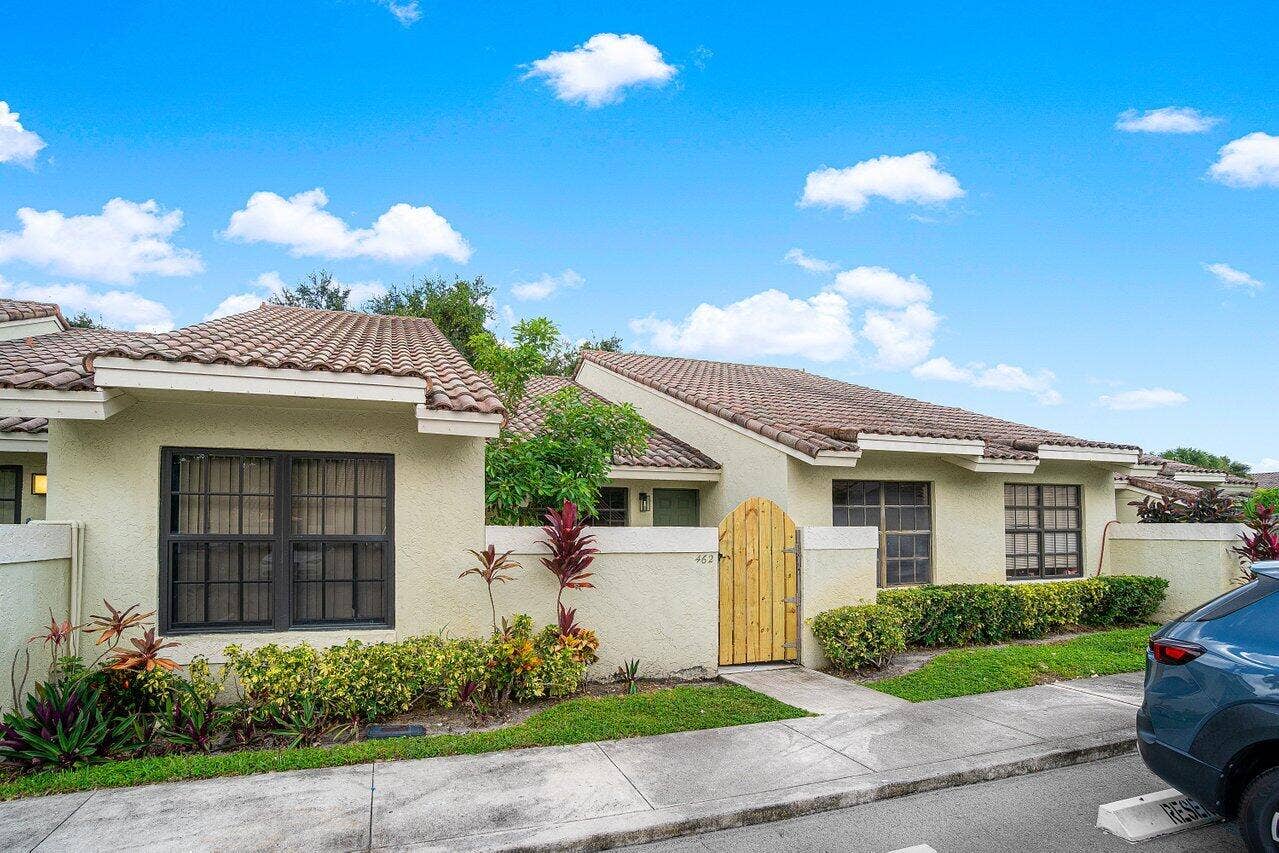 002-462HardwoodPlace-BocaRaton-FL-33431-