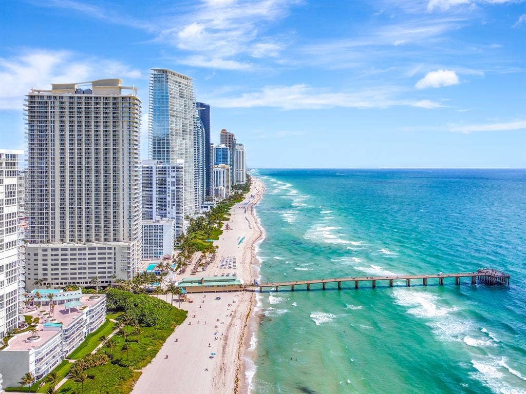 16699 COLLINS Avenue, #3407, Sunny Isles Beach, Sunny Isles Beach, FL 33160 GetMedia - 2025-04-28T143819.167