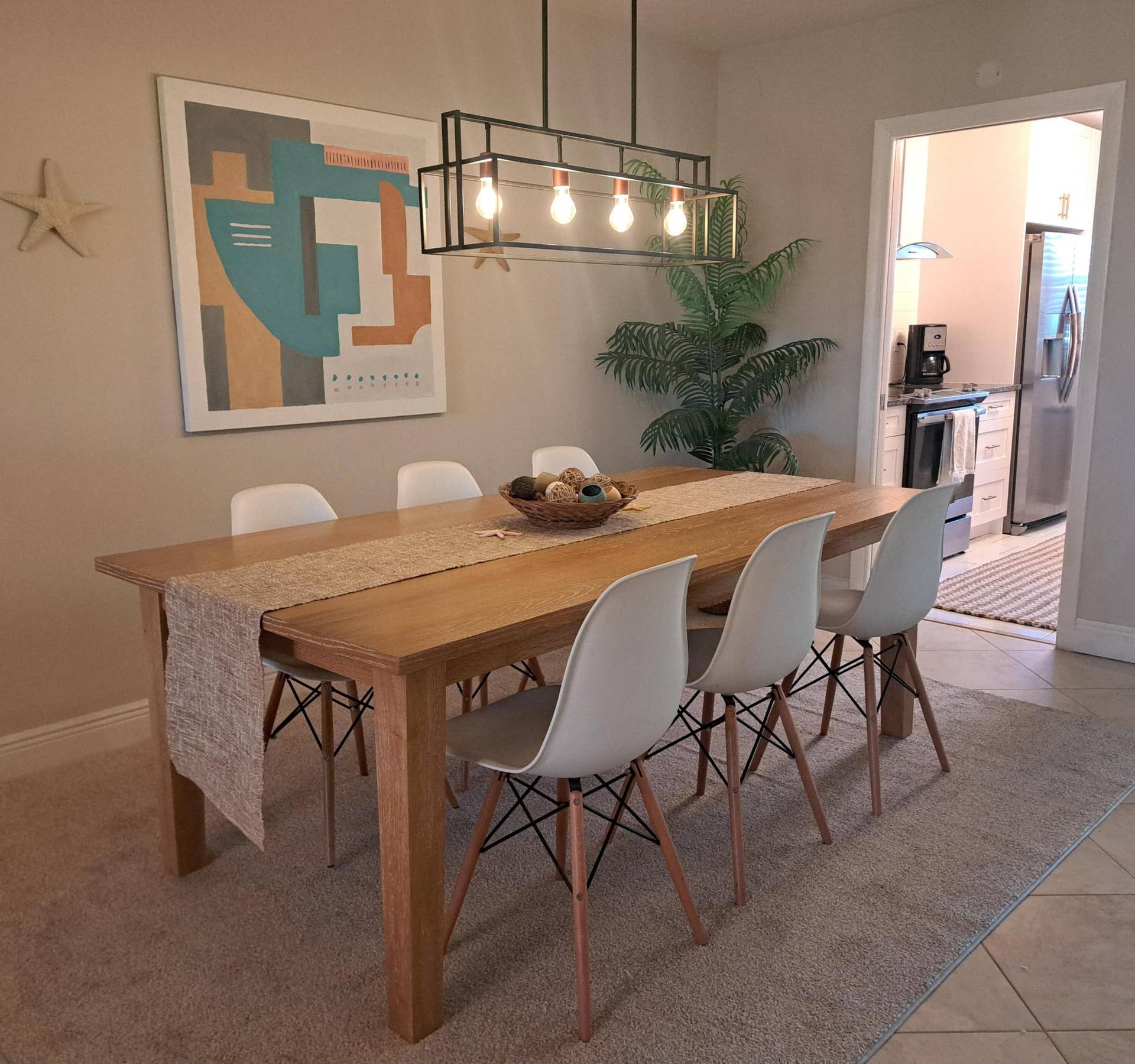 dining area for 6